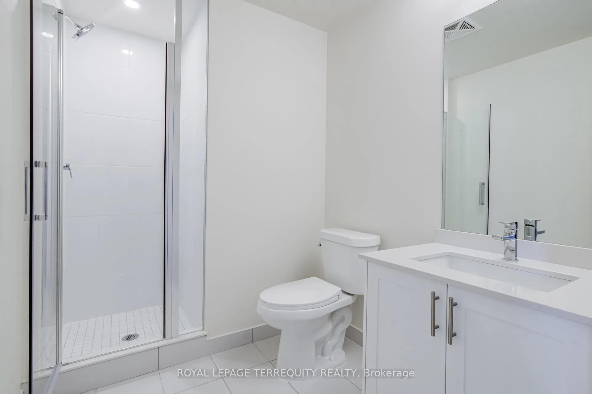 Photo 24 of Unit 215, 27 Korda Gate, Vaughan, Concord — HOMEH