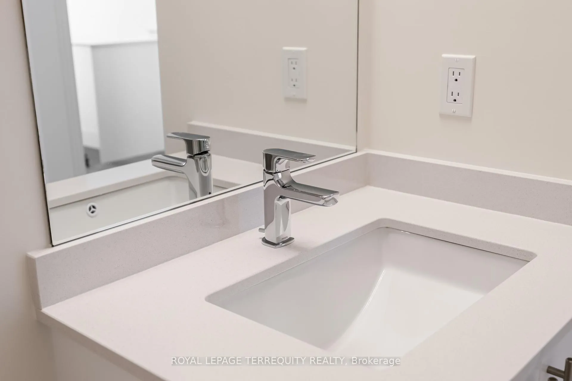 Photo 25 of Unit 215, 27 Korda Gate, Vaughan, Concord — HOMEH