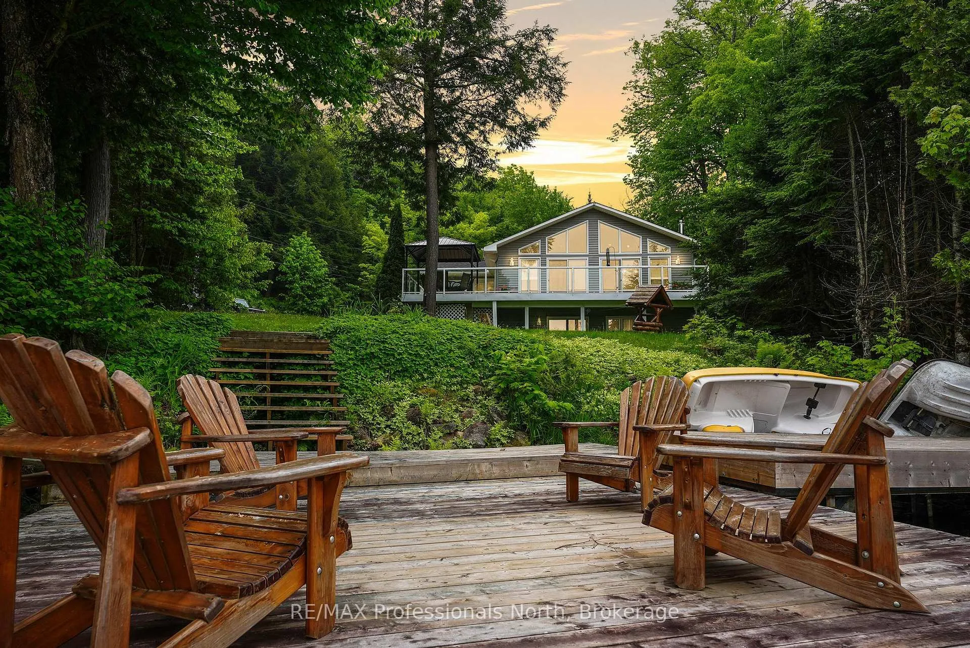 Photo 1 of 1093 Comak Crescent, Algonquin Highlands, Sherborne — HOMEH