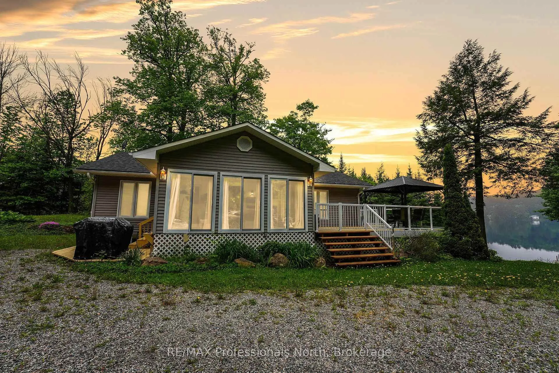 Photo 11 of 1093 Comak Crescent, Algonquin Highlands, Sherborne — HOMEH