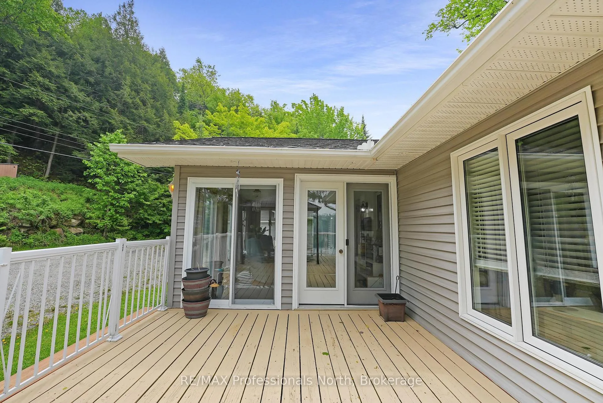 Photo 13 of 1093 Comak Crescent, Algonquin Highlands, Sherborne — HOMEH