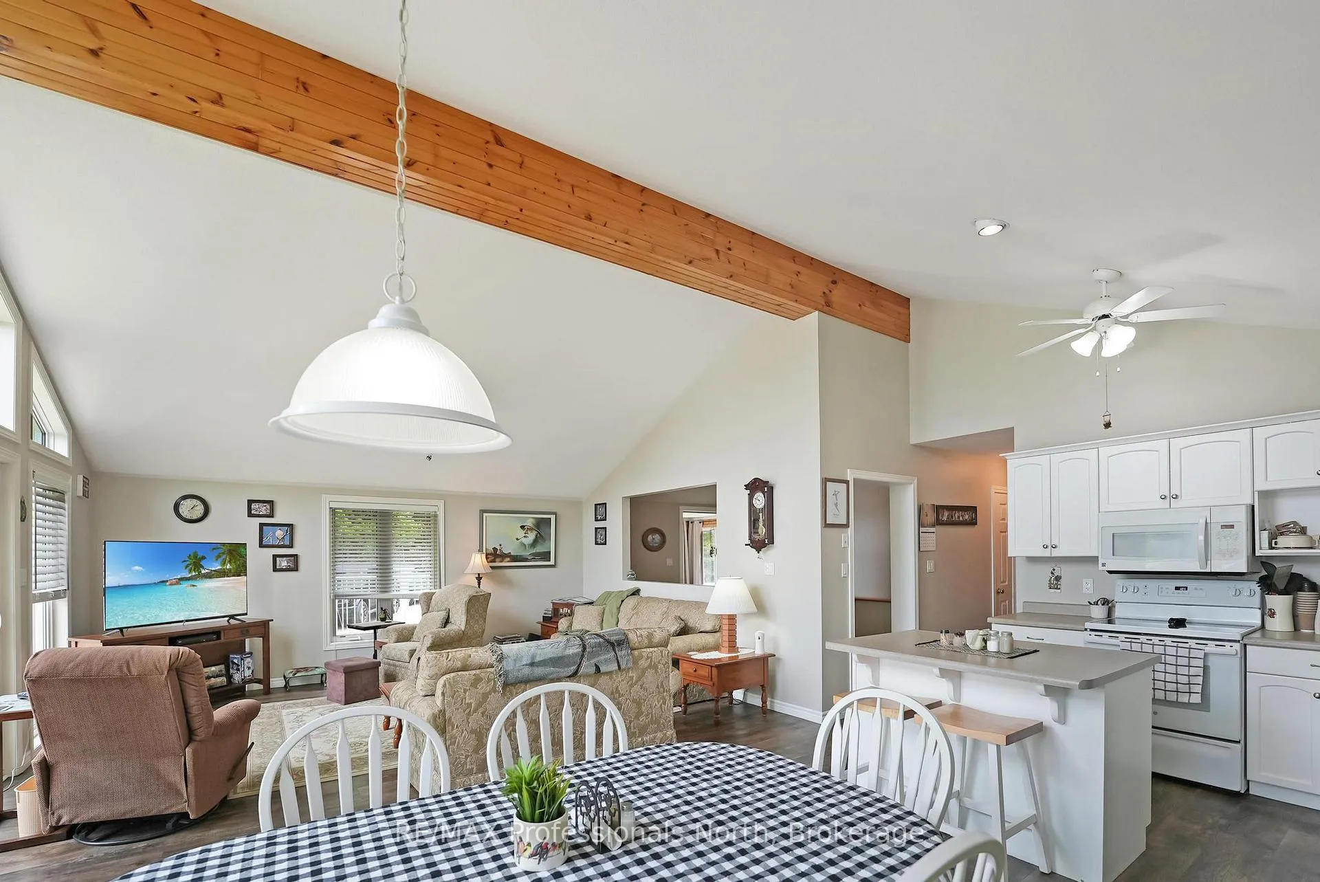 Photo 34 of 1093 Comak Crescent, Algonquin Highlands, Sherborne — HOMEH