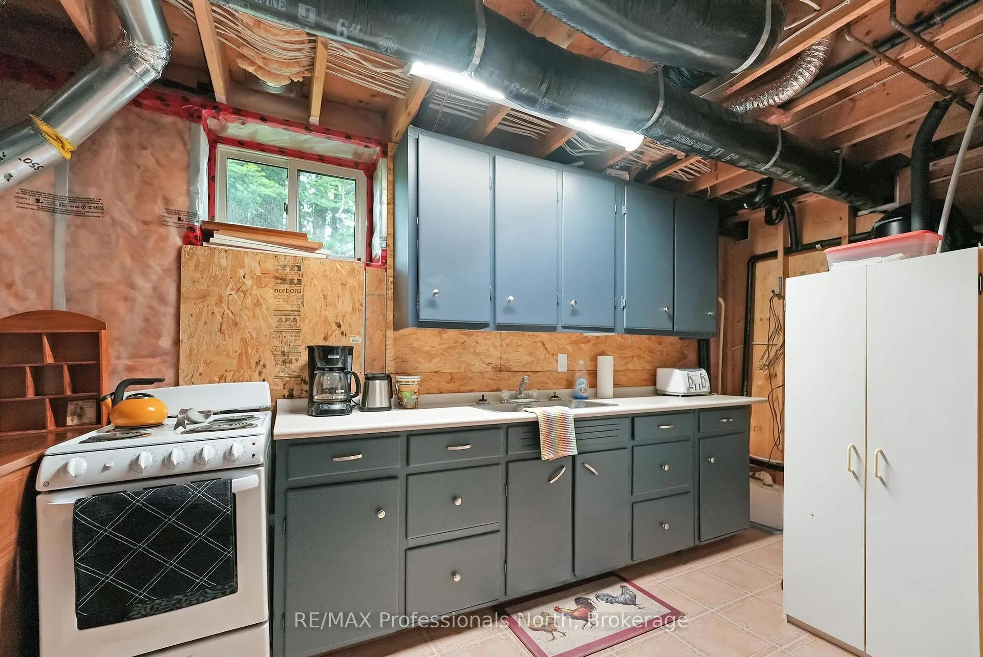 Photo 38 of 1093 Comak Crescent, Algonquin Highlands, Sherborne — HOMEH