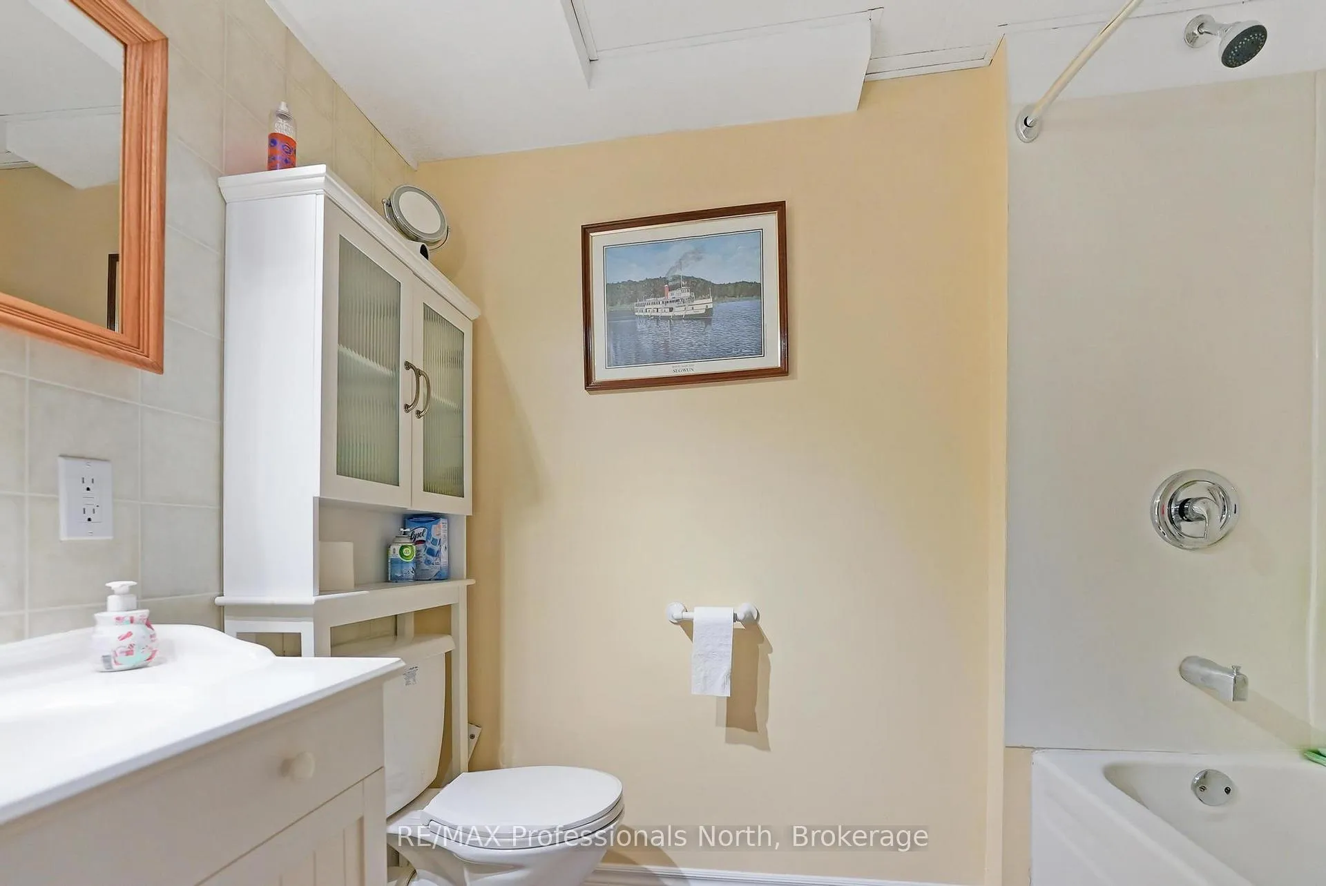 Photo 39 of 1093 Comak Crescent, Algonquin Highlands, Sherborne — HOMEH