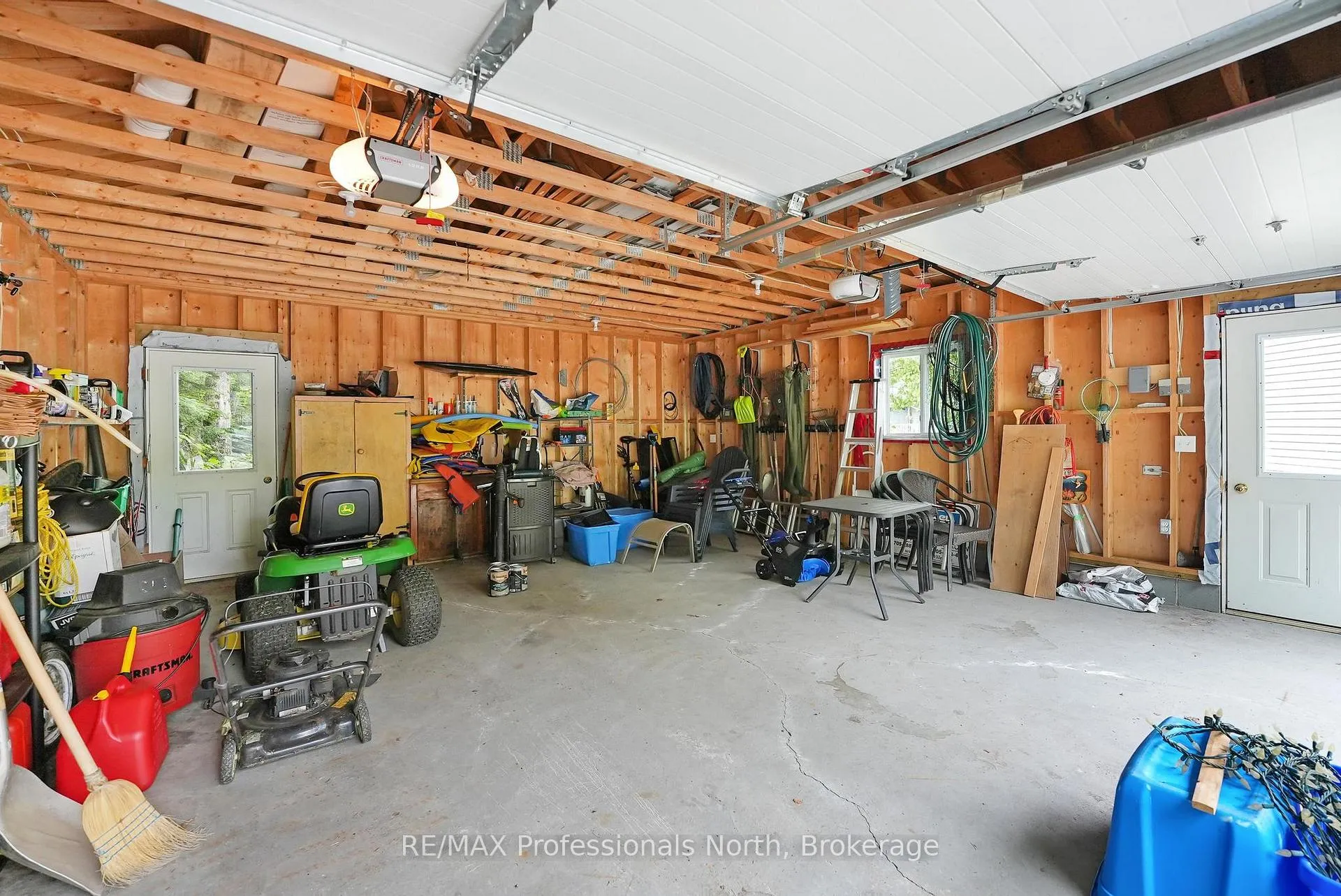 Photo 46 of 1093 Comak Crescent, Algonquin Highlands, Sherborne — HOMEH