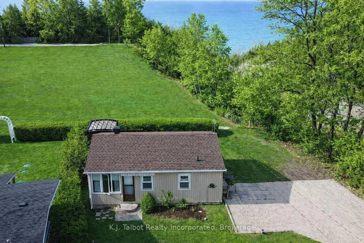 Photo of 9 Ravine Park Road N