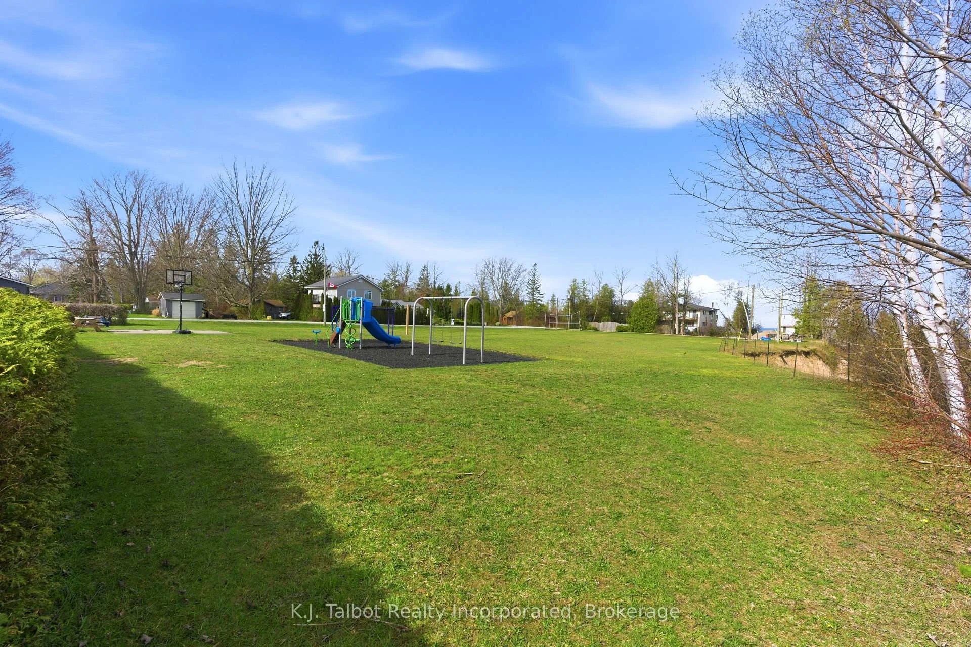 Photo 47 of 9 Ravine Park Road N, Goderich, Goderich (Town) — HOMEH