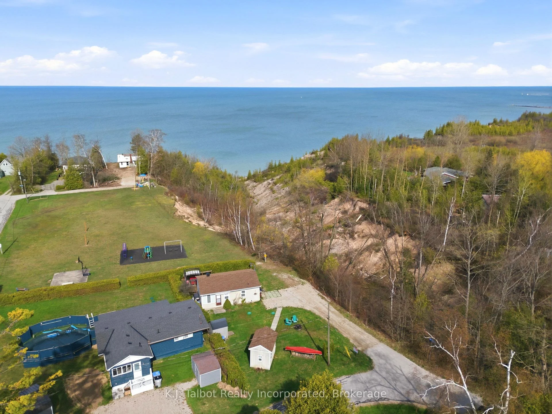 Photo 49 of 9 Ravine Park Road N, Goderich, Goderich (Town) — HOMEH