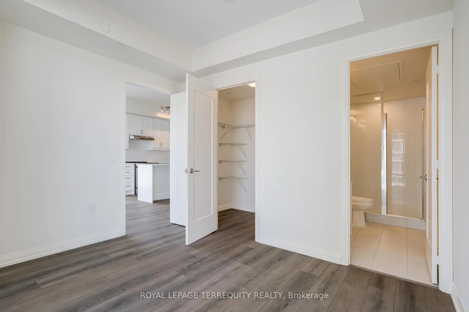 Photo 13 of Unit 811, 27 Korda Gate, Vaughan, Concord — HOMEH