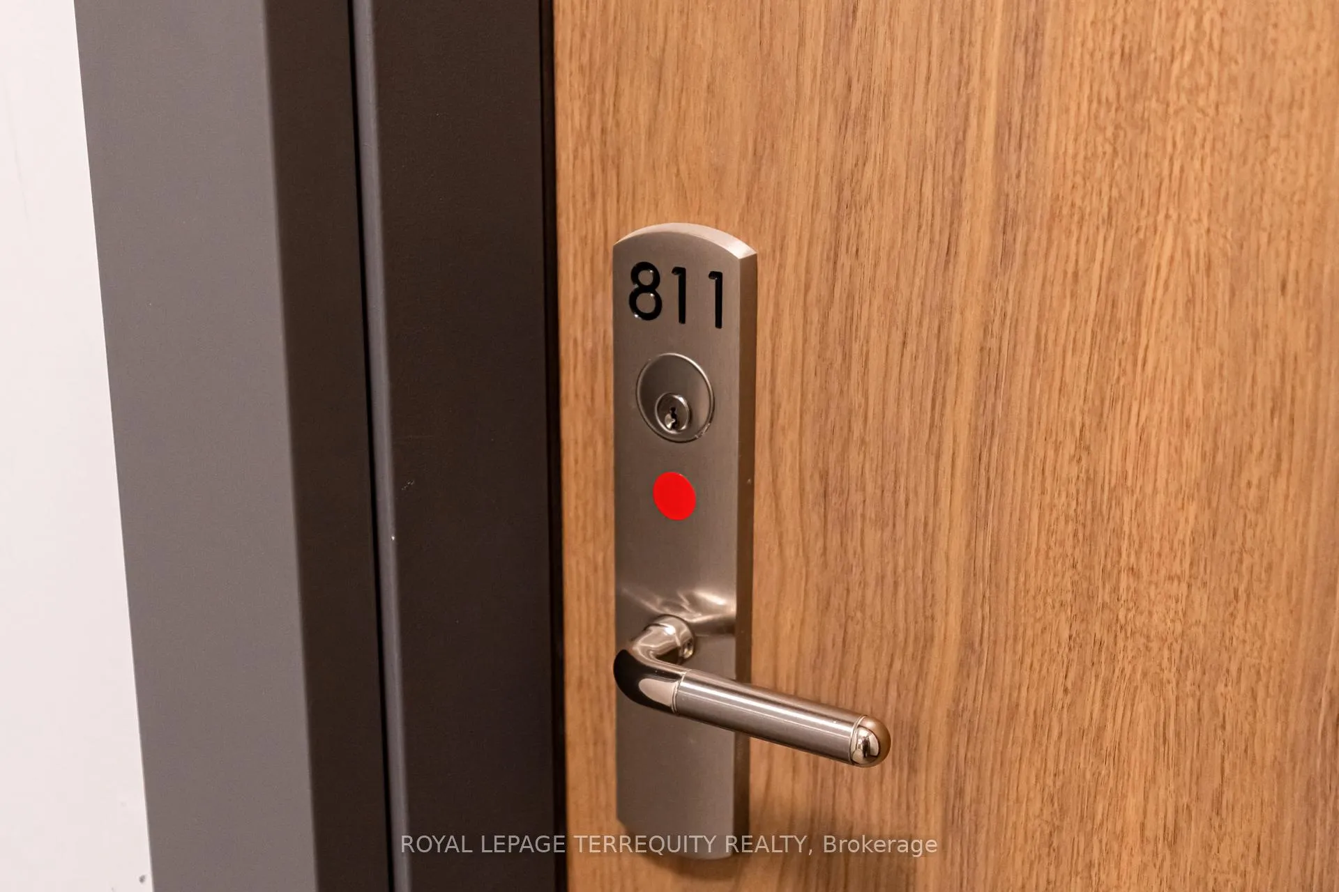 Photo 27 of Unit 811, 27 Korda Gate, Vaughan, Concord — HOMEH