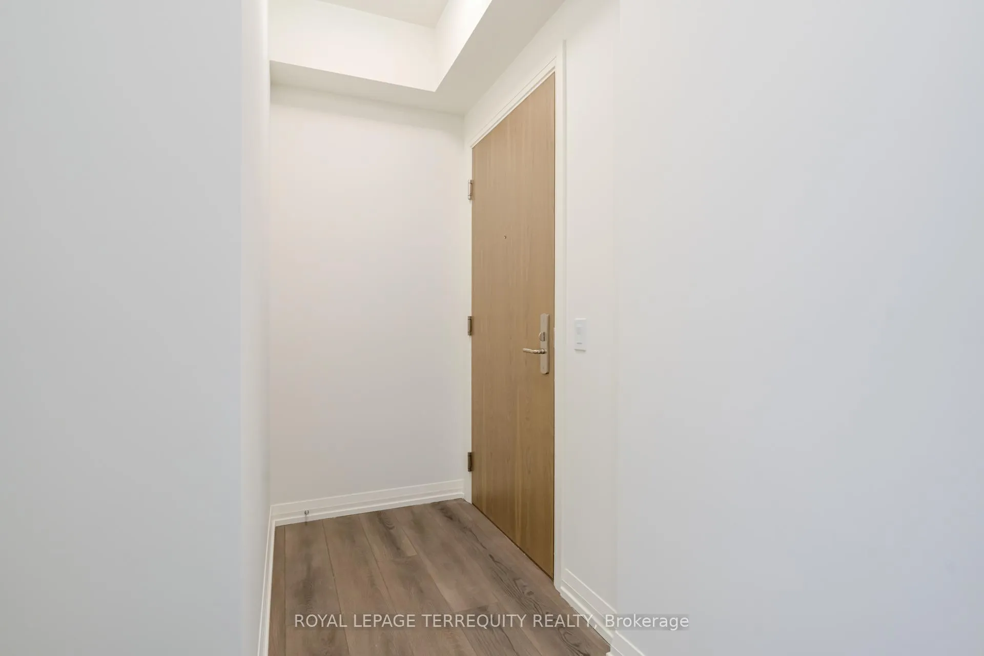 Photo 28 of Unit 811, 27 Korda Gate, Vaughan, Concord — HOMEH