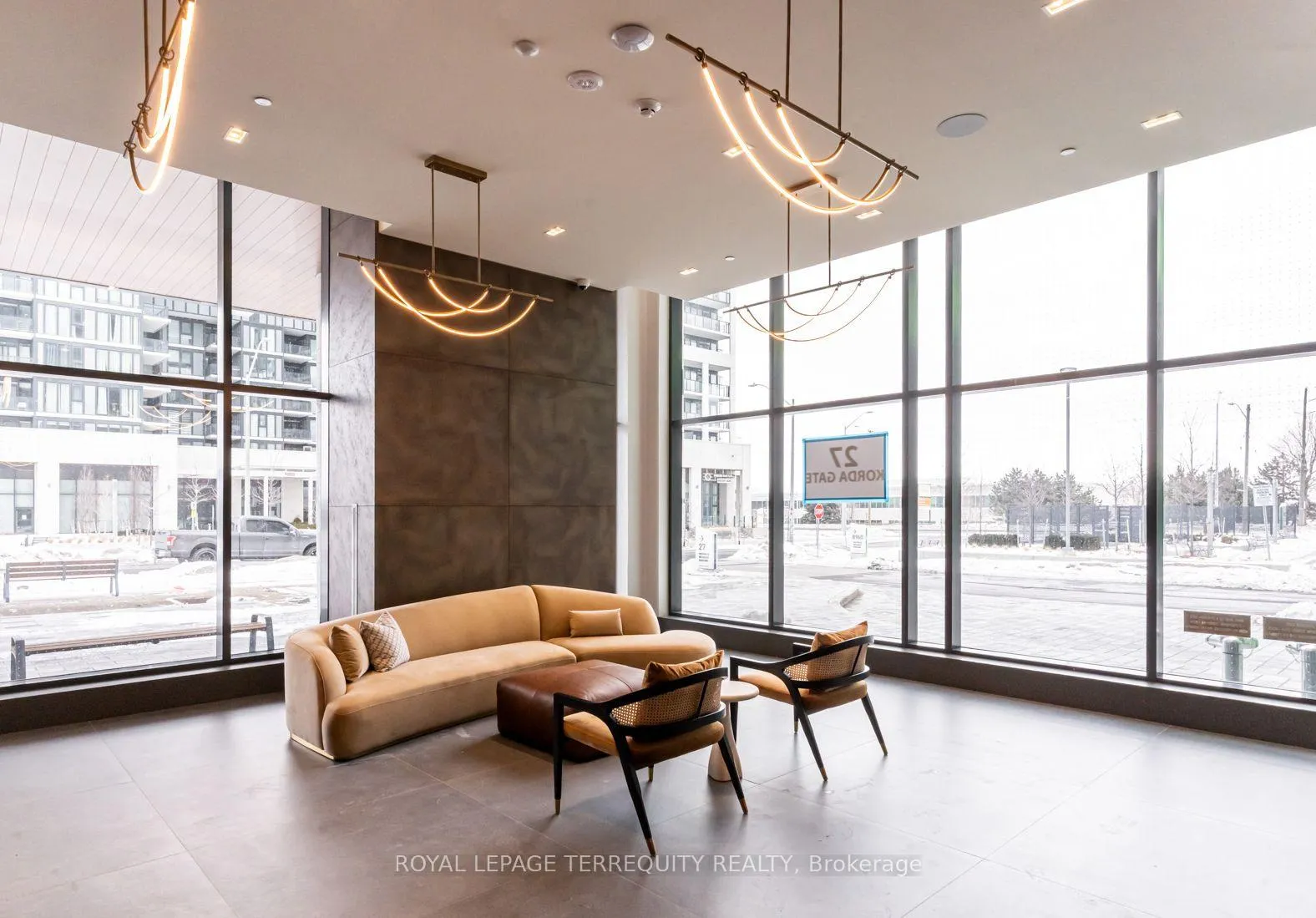 Photo 39 of Unit 811, 27 Korda Gate, Vaughan, Concord — HOMEH