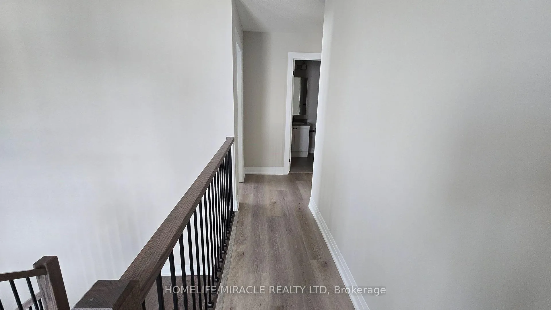 Photo 7 of 224 Greer Street, Barrie, Rural Barrie Southeast — HOMEH