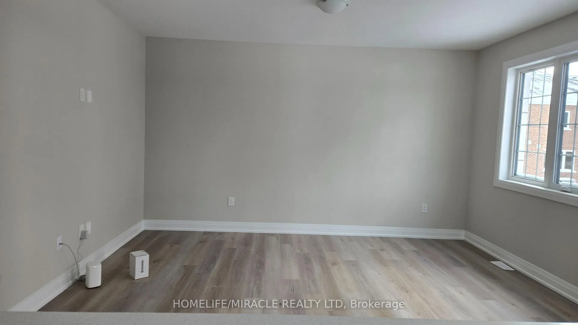 Photo 9 of 224 Greer Street, Barrie, Rural Barrie Southeast — HOMEH