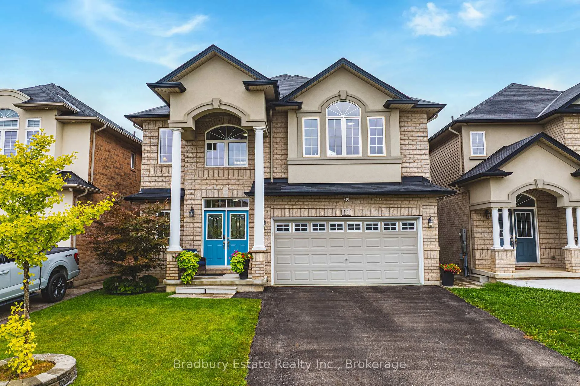 Photo 1 of 11 Weathering Heights Drive, Hamilton, Stoney Creek Mountain — HOMEH