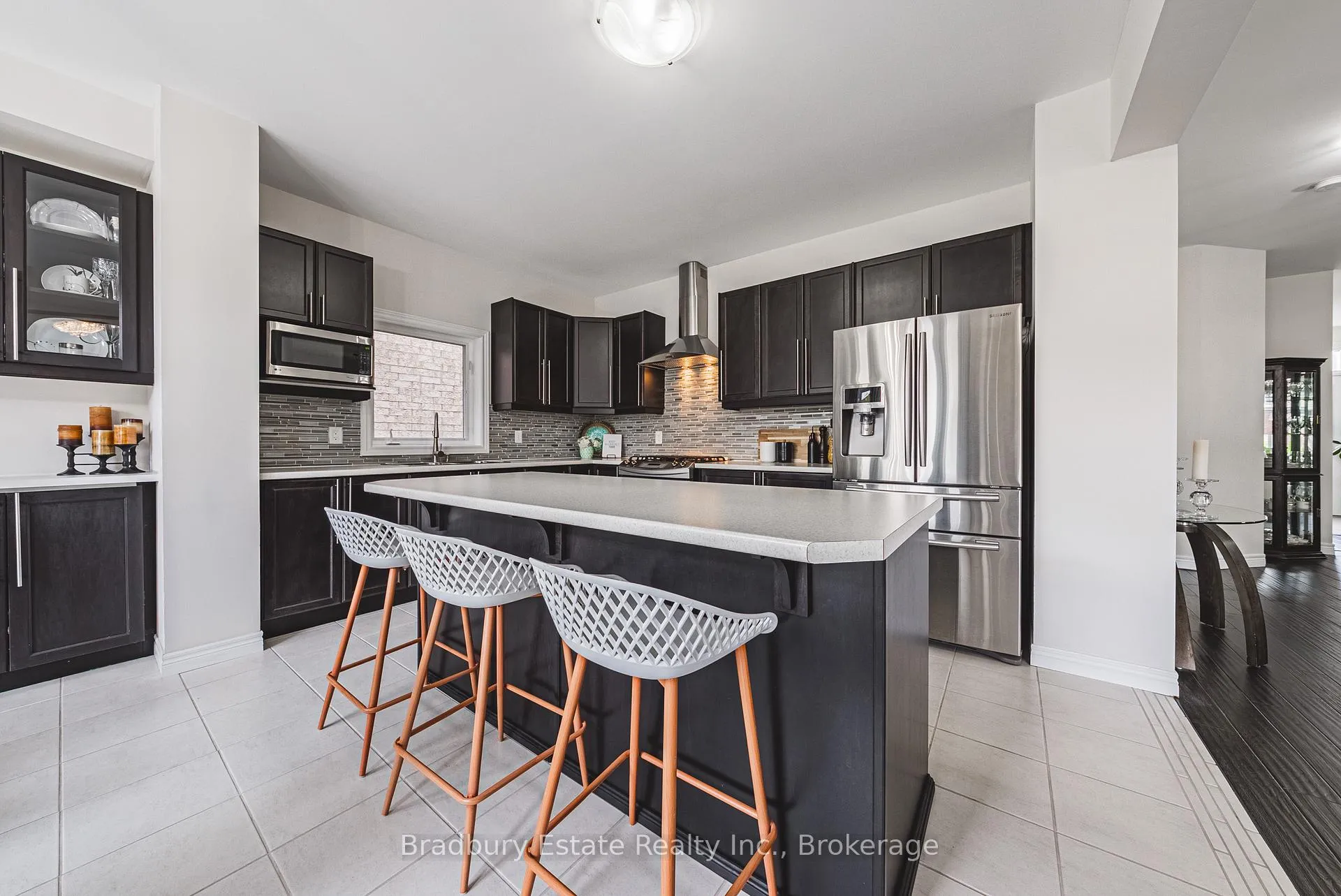 Photo 13 of 11 Weathering Heights Drive, Hamilton, Stoney Creek Mountain — HOMEH