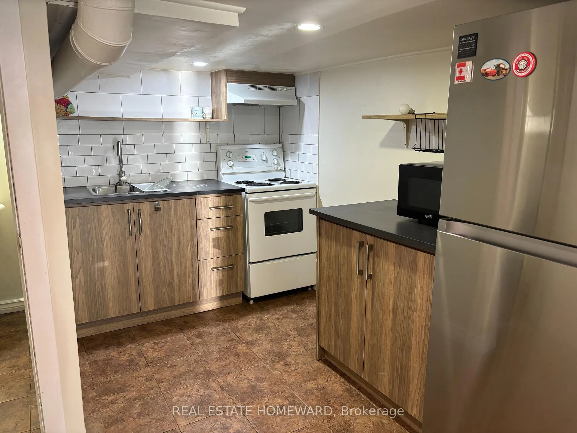 Photo 4 of 37 Moberly Avenue, Toronto, Woodbine Corridor — HOMEH