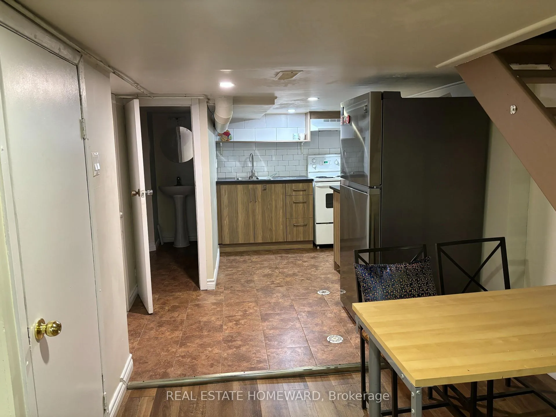 Photo 6 of 37 Moberly Avenue, Toronto, Woodbine Corridor — HOMEH