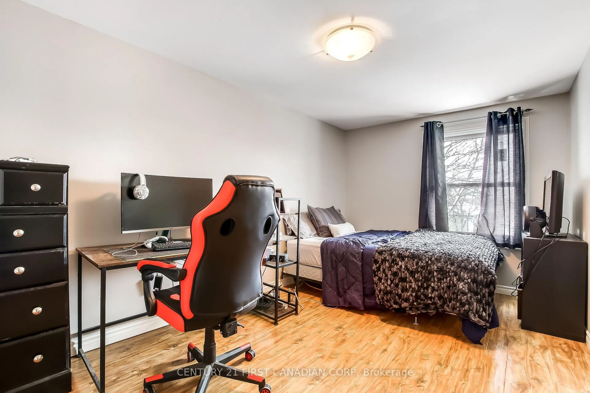 Photo 12 of 111B Symes Street, Southwest Middlesex, Glencoe — HOMEH