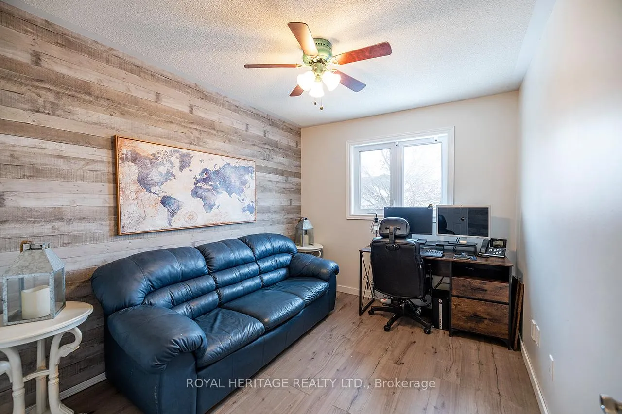 Photo 20 of 92 Zachary Place, Whitby, Brooklin — HOMEH