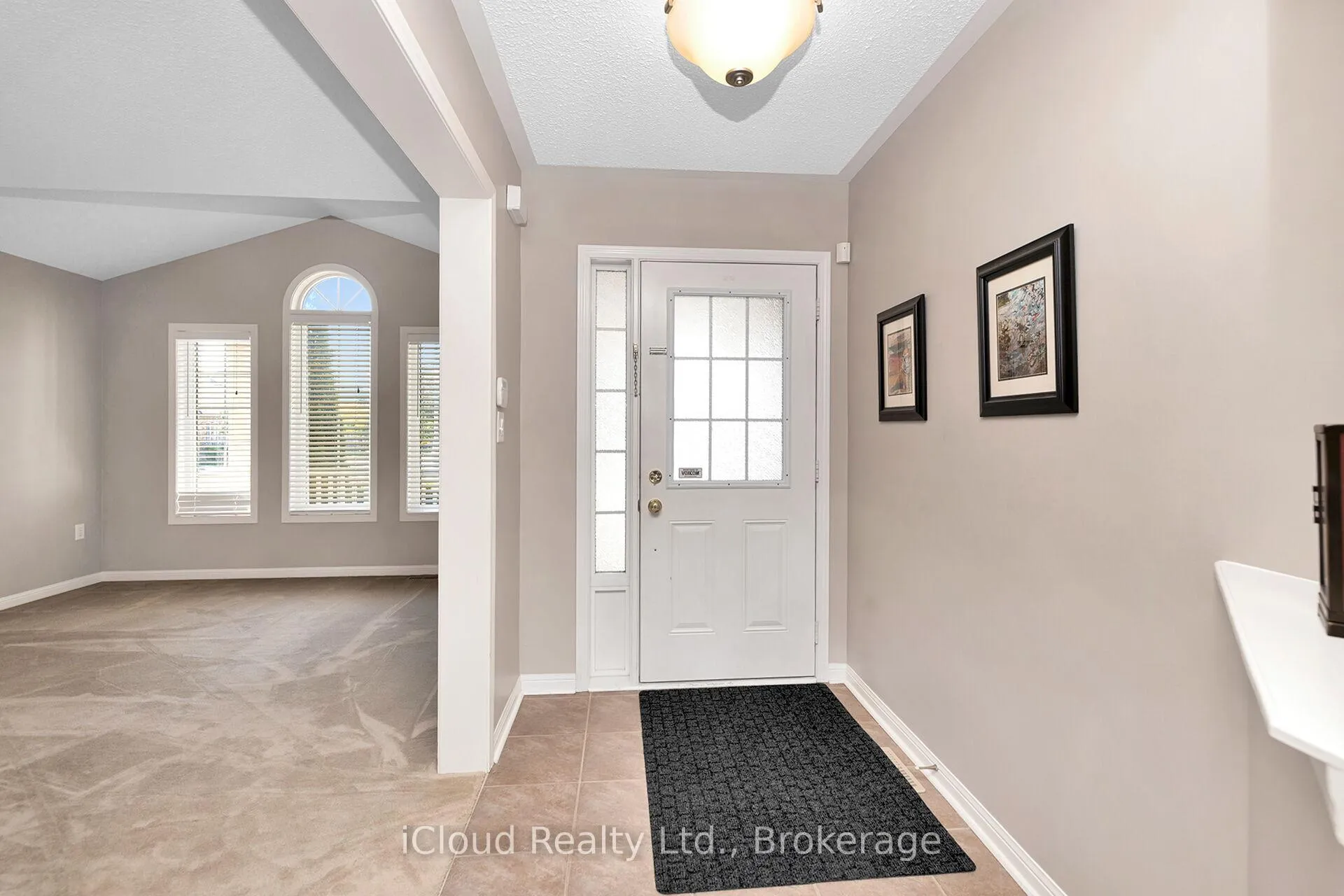 Photo 6 of 11 Bonavista Drive, Brampton, Credit Valley — HOMEH