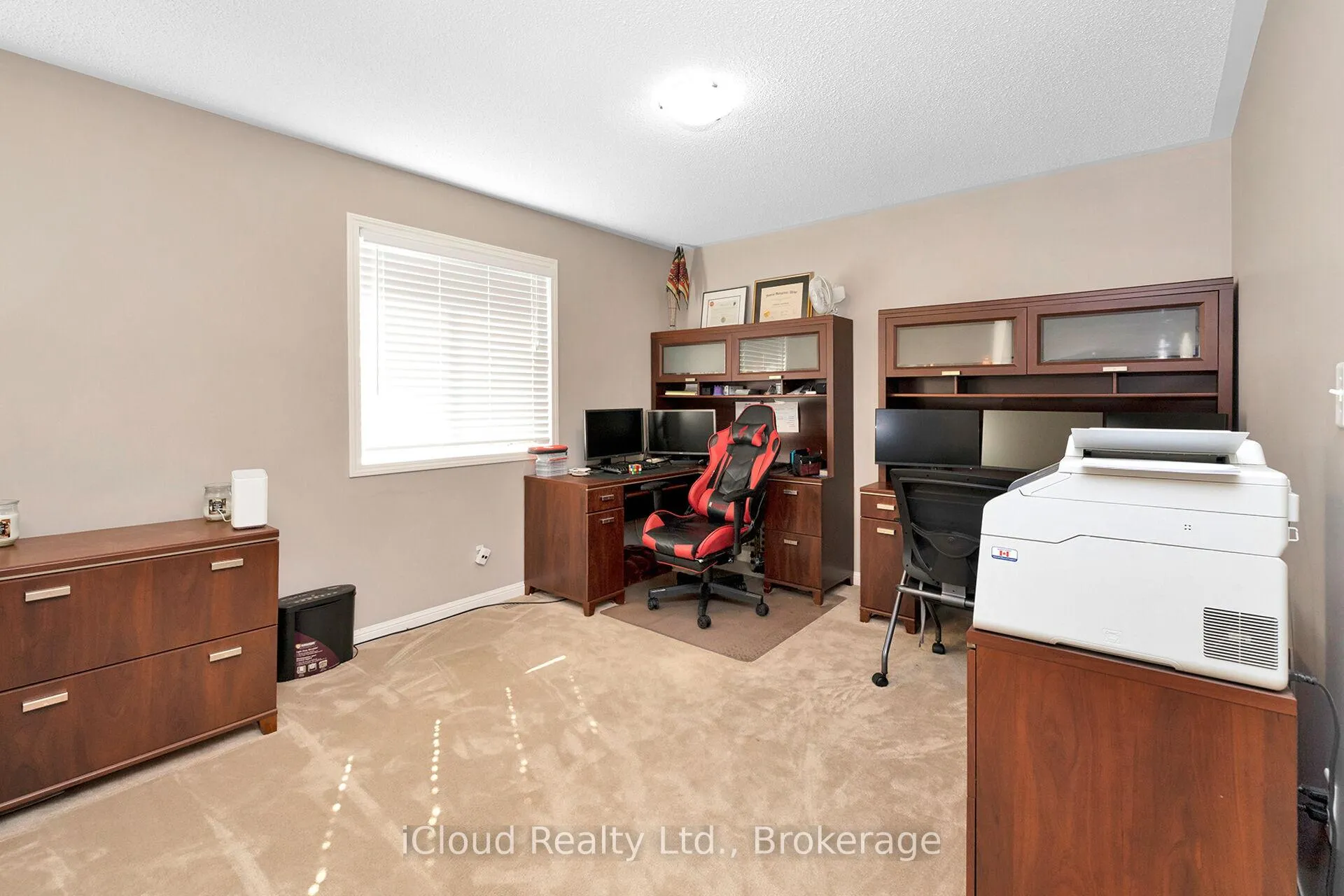 Photo 25 of 11 Bonavista Drive, Brampton, Credit Valley — HOMEH