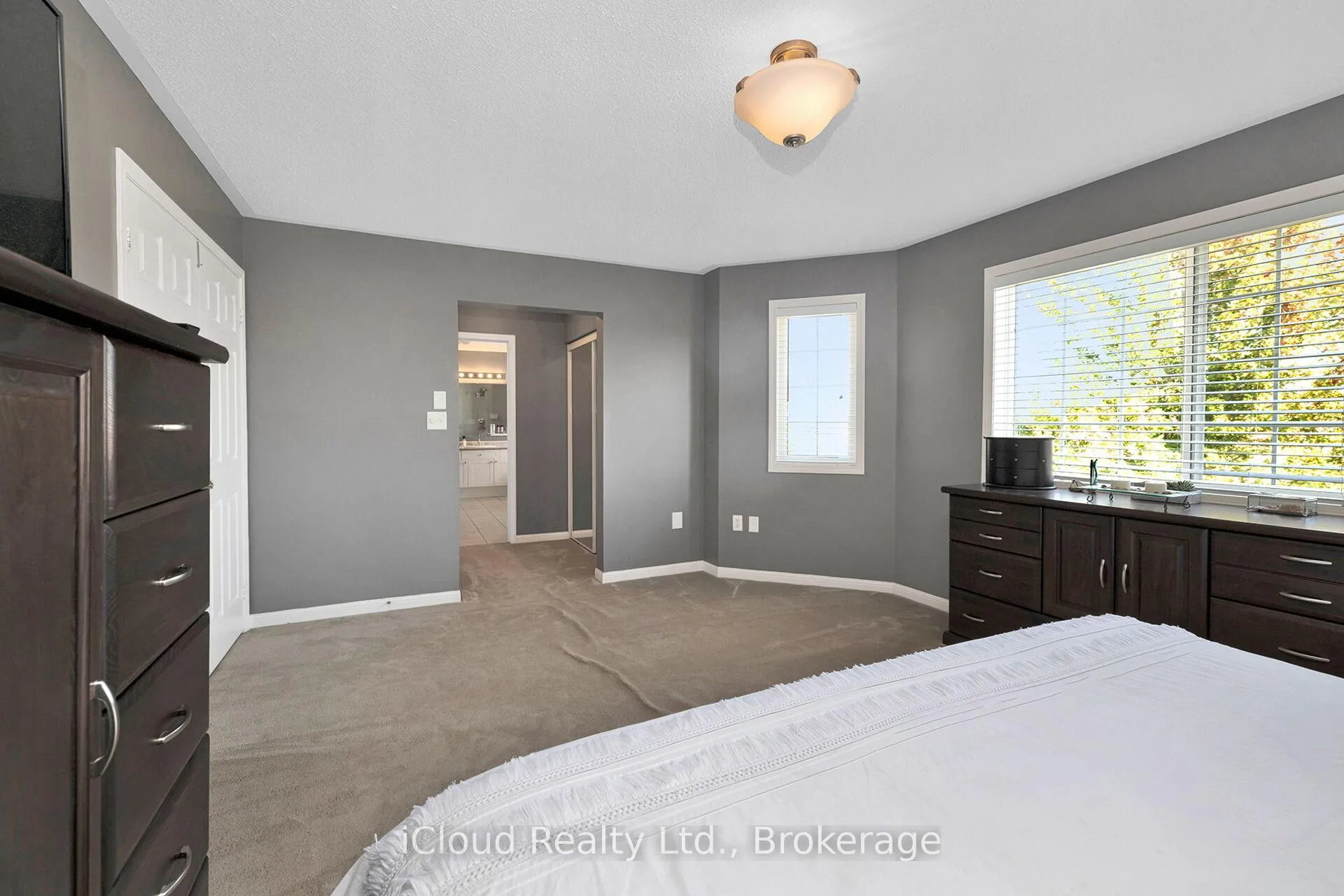 Photo 28 of 11 Bonavista Drive, Brampton, Credit Valley — HOMEH