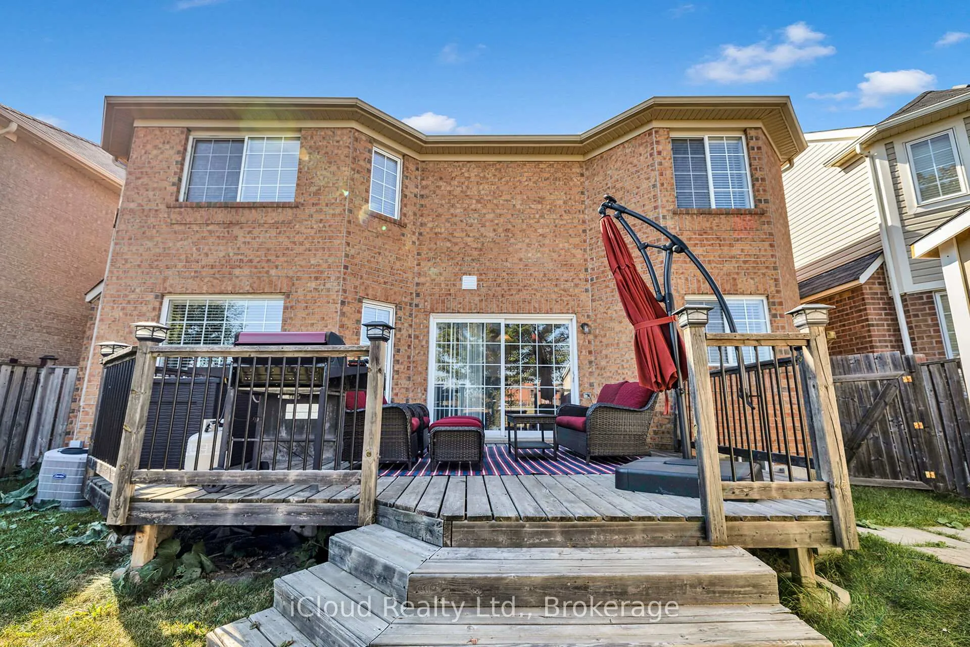 Photo 41 of 11 Bonavista Drive, Brampton, Credit Valley — HOMEH
