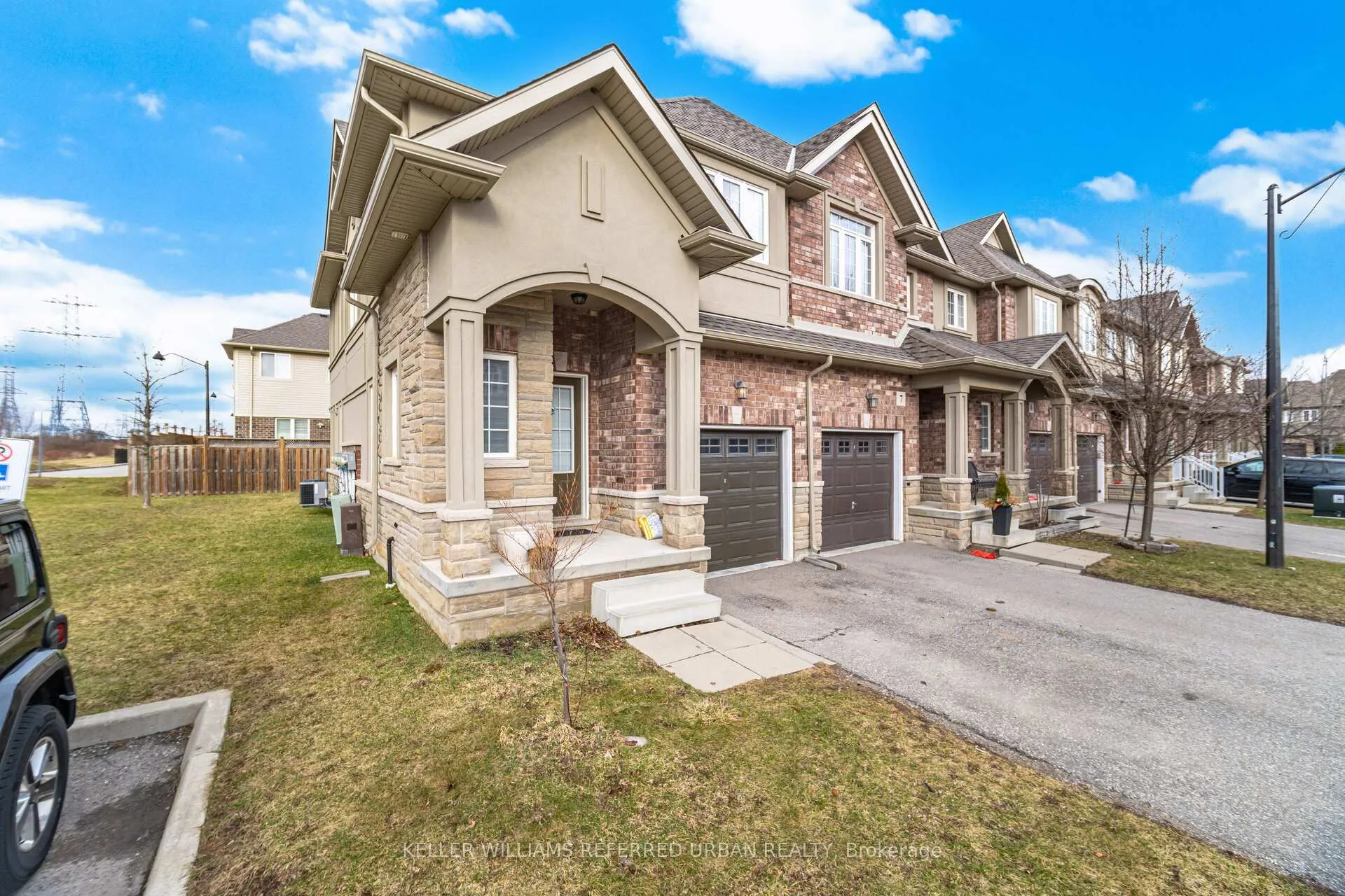 Photo 2 of Unit 8, 21 Madonna Drive, Hamilton, Carpenter — HOMEH
