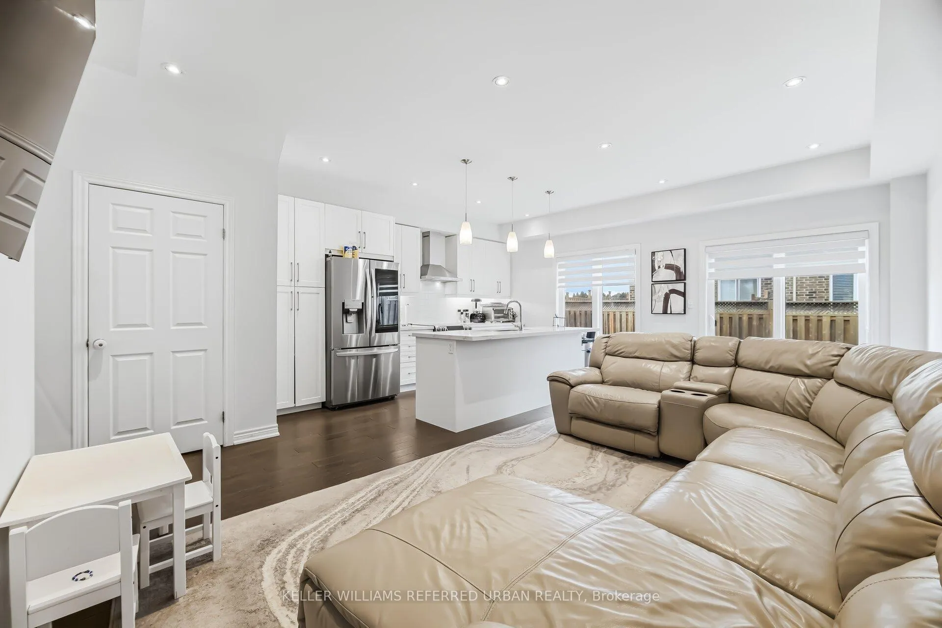 Photo 8 of Unit 8, 21 Madonna Drive, Hamilton, Carpenter — HOMEH