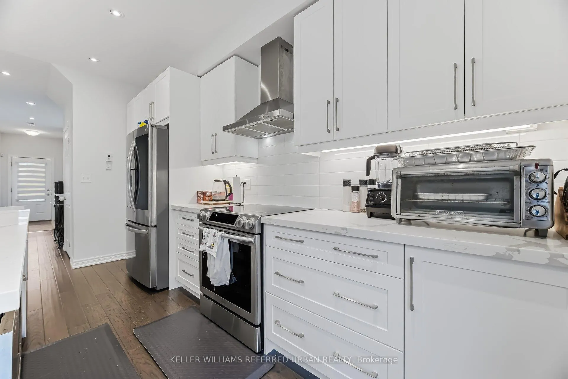 Photo 13 of Unit 8, 21 Madonna Drive, Hamilton, Carpenter — HOMEH