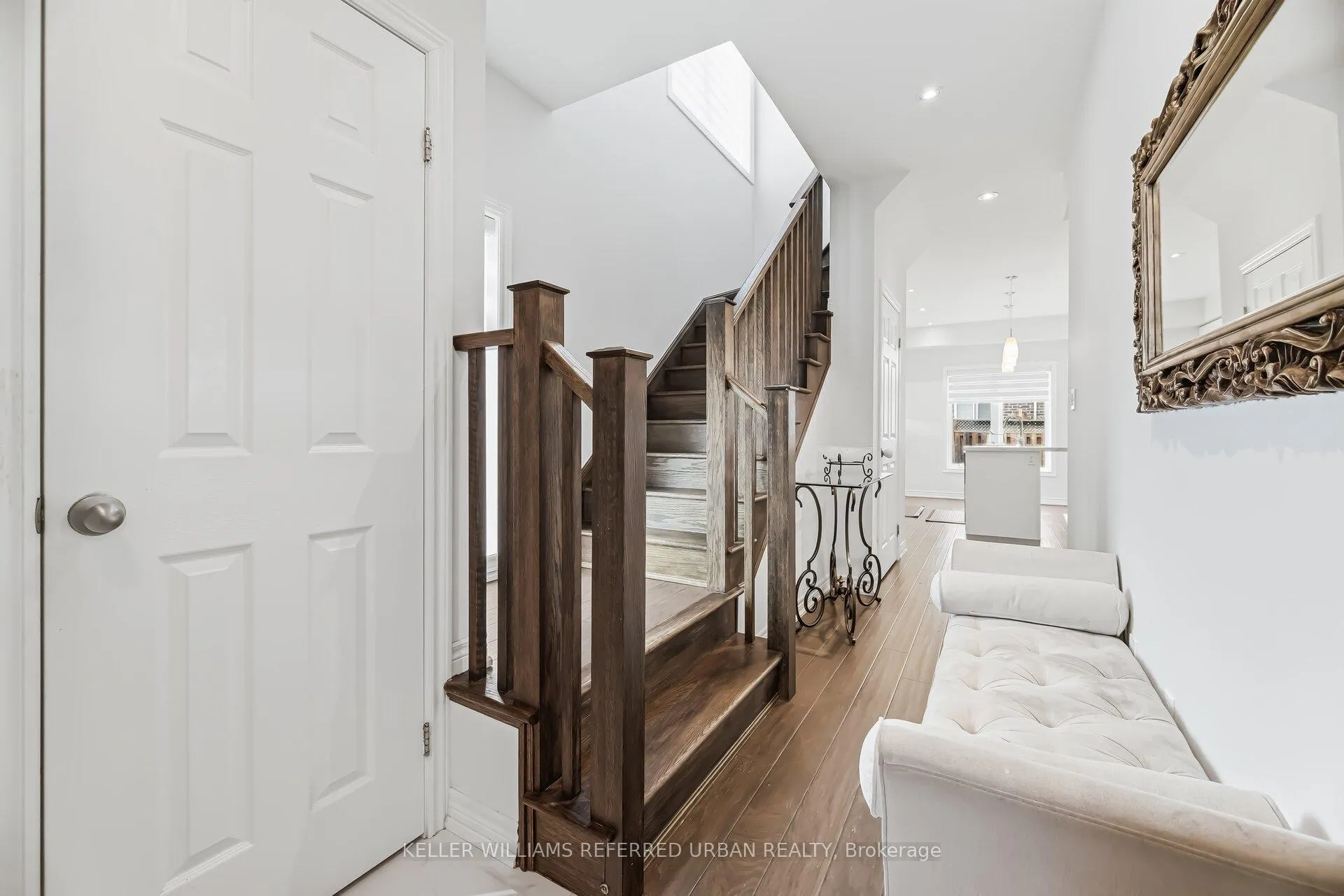 Photo 19 of Unit 8, 21 Madonna Drive, Hamilton, Carpenter — HOMEH