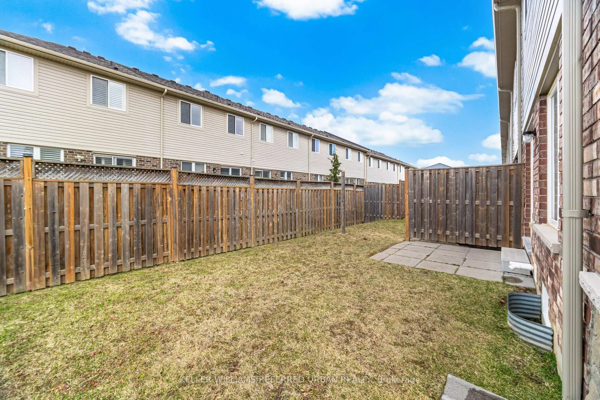 Photo 31 of Unit 8, 21 Madonna Drive, Hamilton, Carpenter — HOMEH