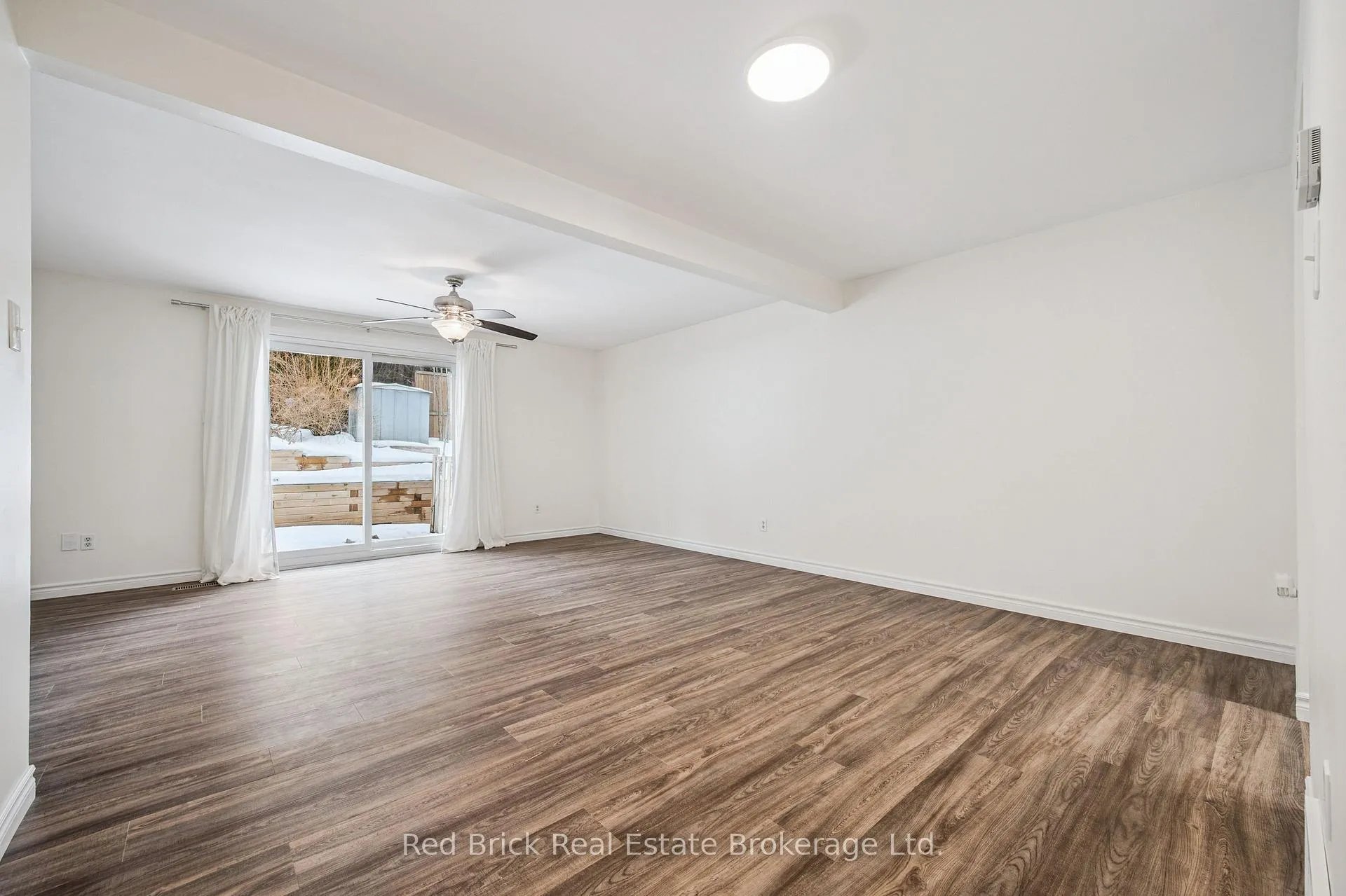 Photo 9 of Unit 61, 539 Willow Road, Guelph, Willow West/Sugarbush/West Acres — HOMEH