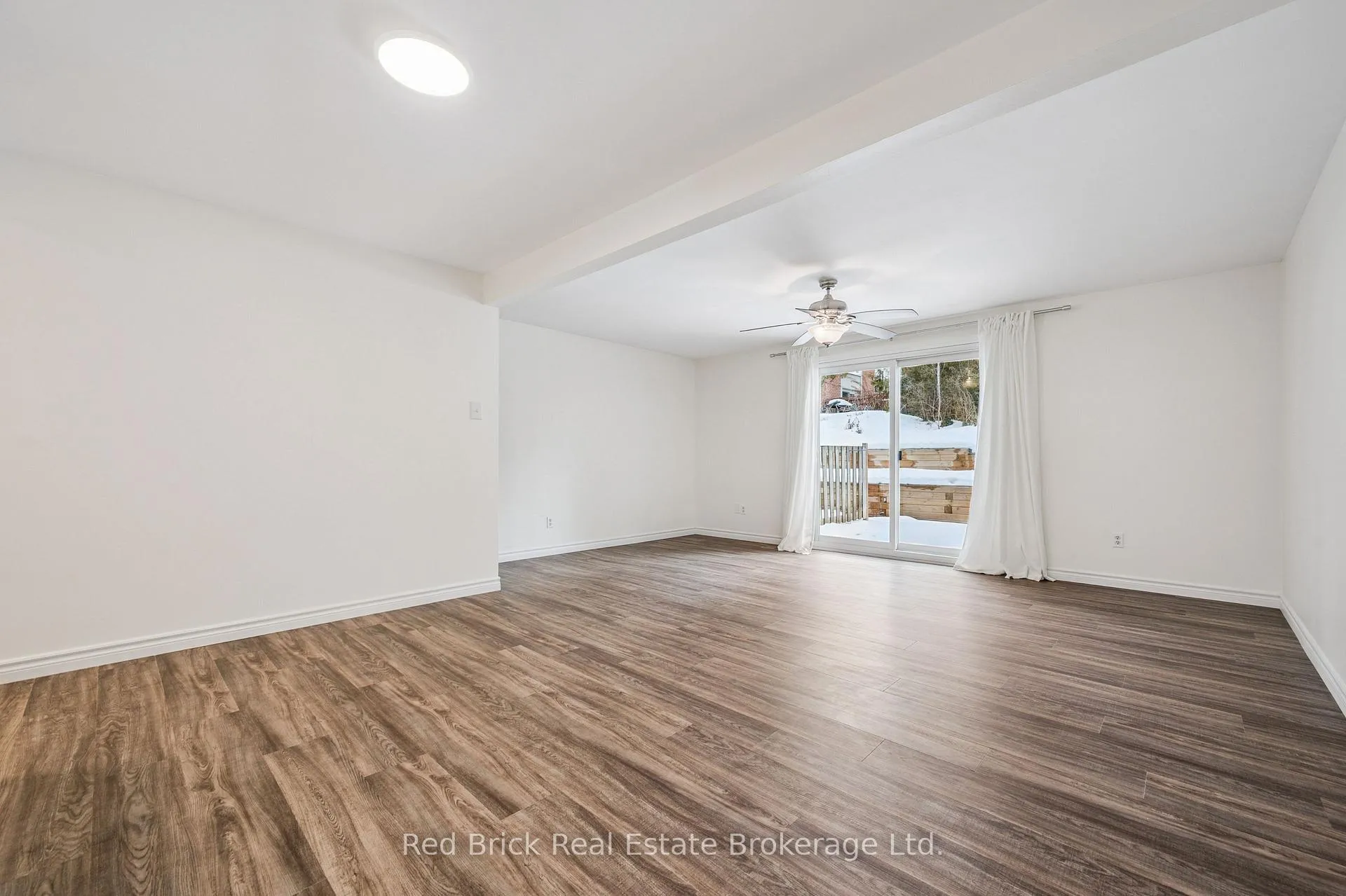 Photo 10 of Unit 61, 539 Willow Road, Guelph, Willow West/Sugarbush/West Acres — HOMEH