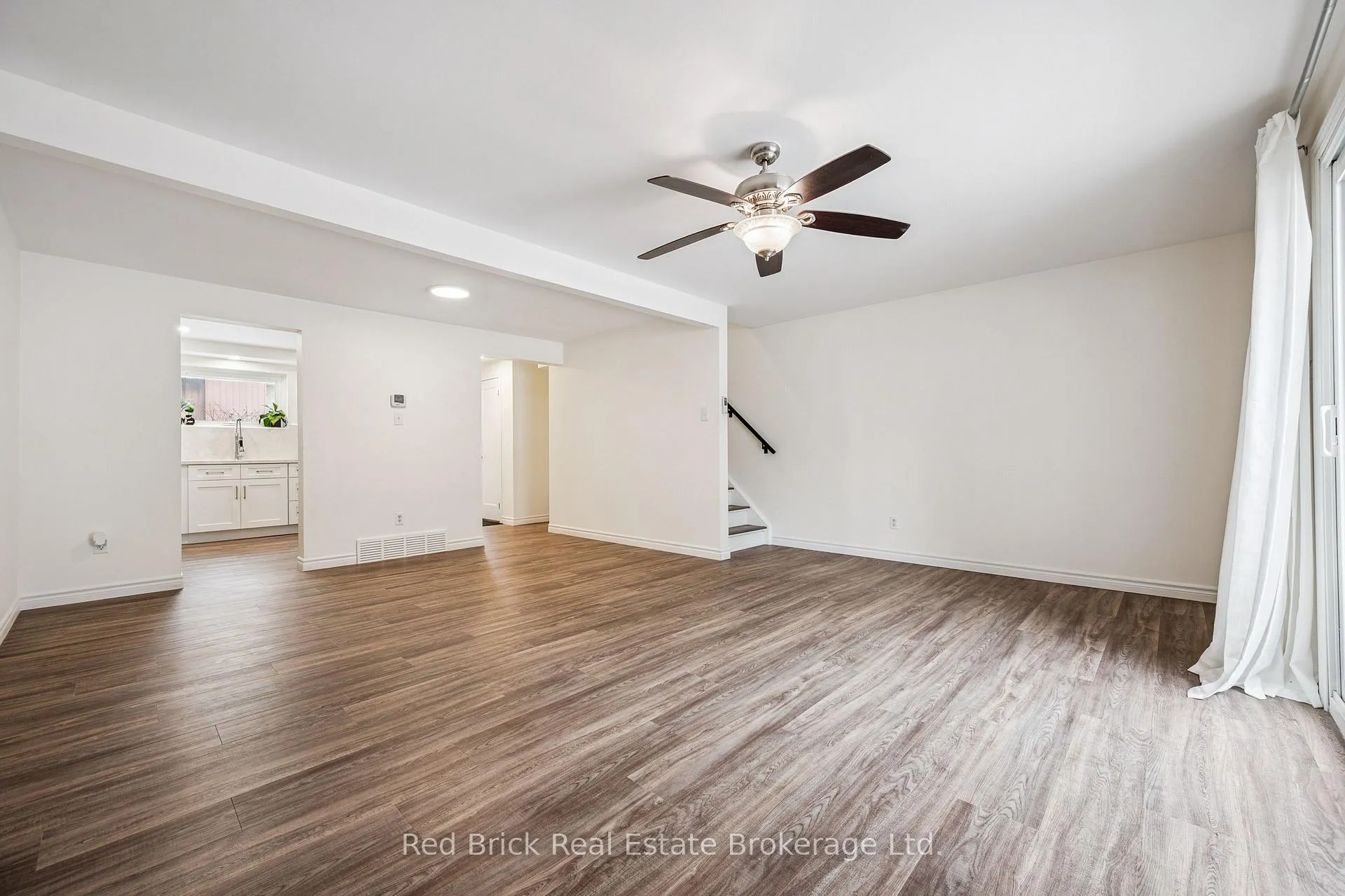 Photo 11 of Unit 61, 539 Willow Road, Guelph, Willow West/Sugarbush/West Acres — HOMEH