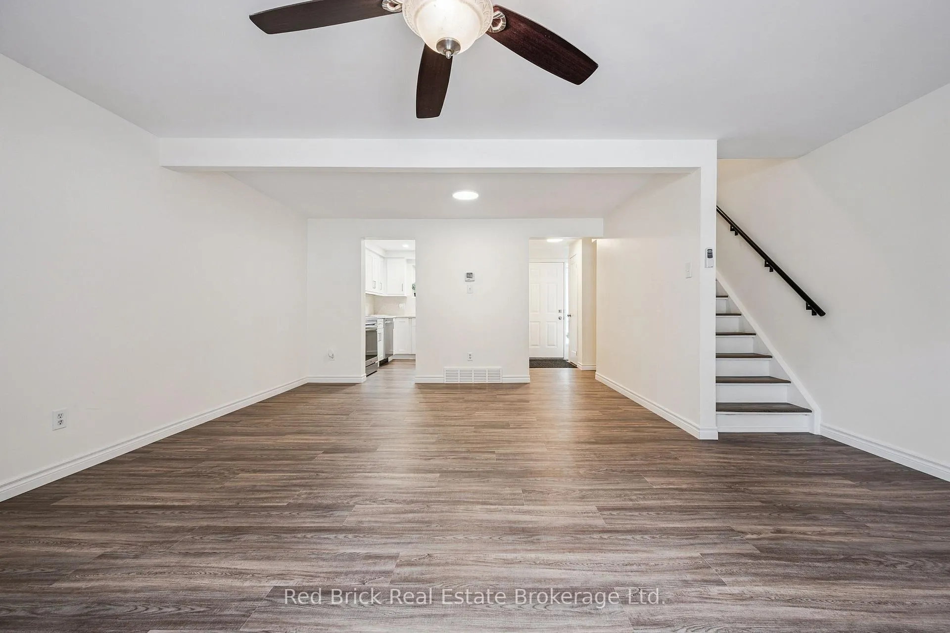 Photo 15 of Unit 61, 539 Willow Road, Guelph, Willow West/Sugarbush/West Acres — HOMEH