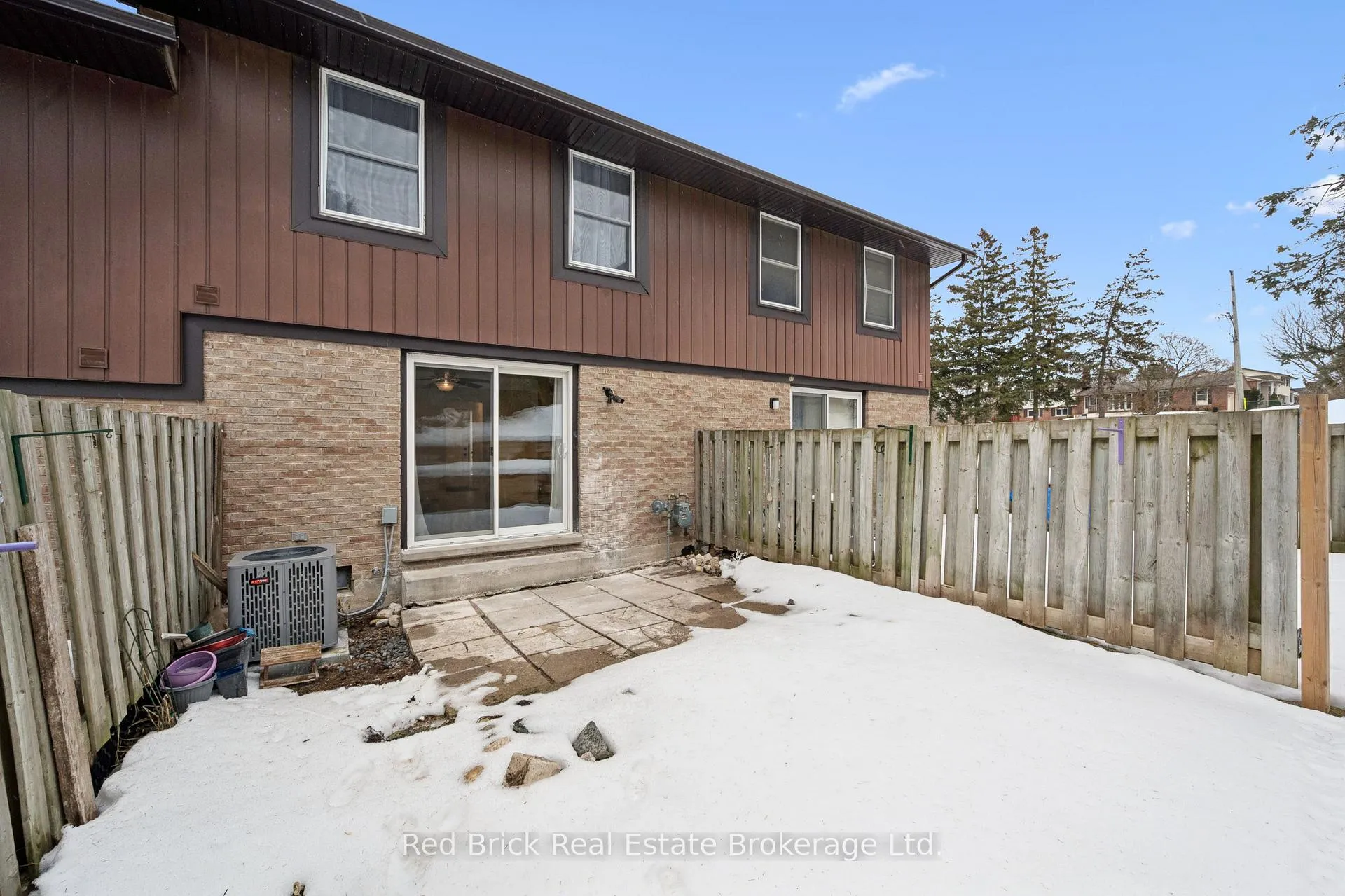 Photo 36 of Unit 61, 539 Willow Road, Guelph, Willow West/Sugarbush/West Acres — HOMEH