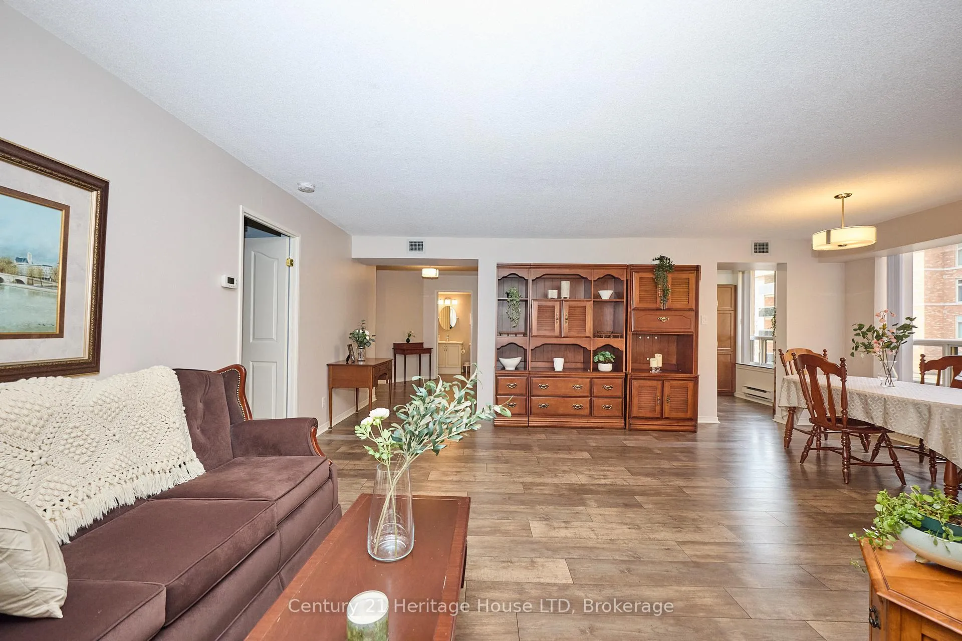 Photo 5 of Unit 317, 8111 Forest Glen Drive, Niagara Falls, Mt. Carmel — HOMEH