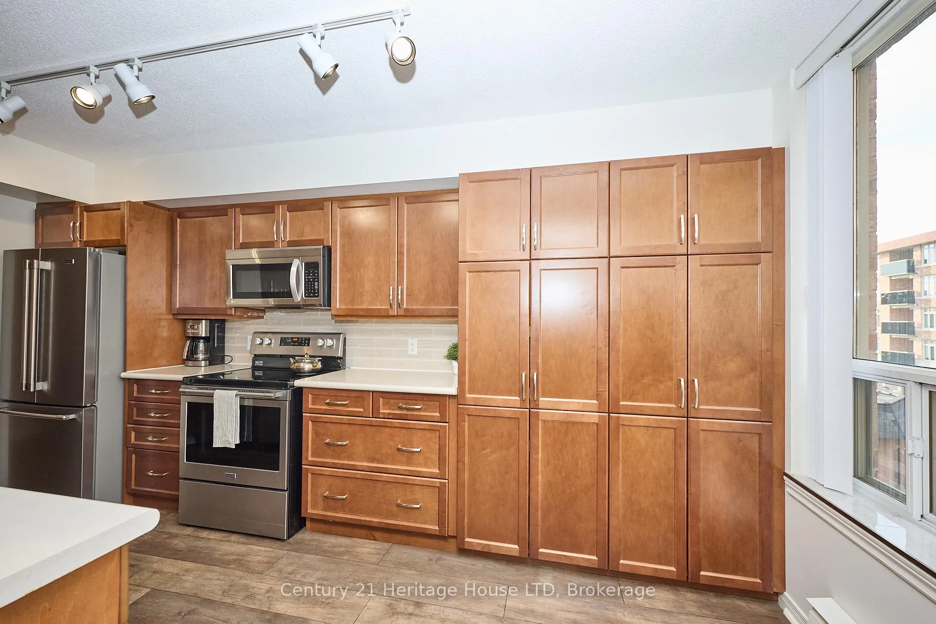 Photo 10 of Unit 317, 8111 Forest Glen Drive, Niagara Falls, Mt. Carmel — HOMEH