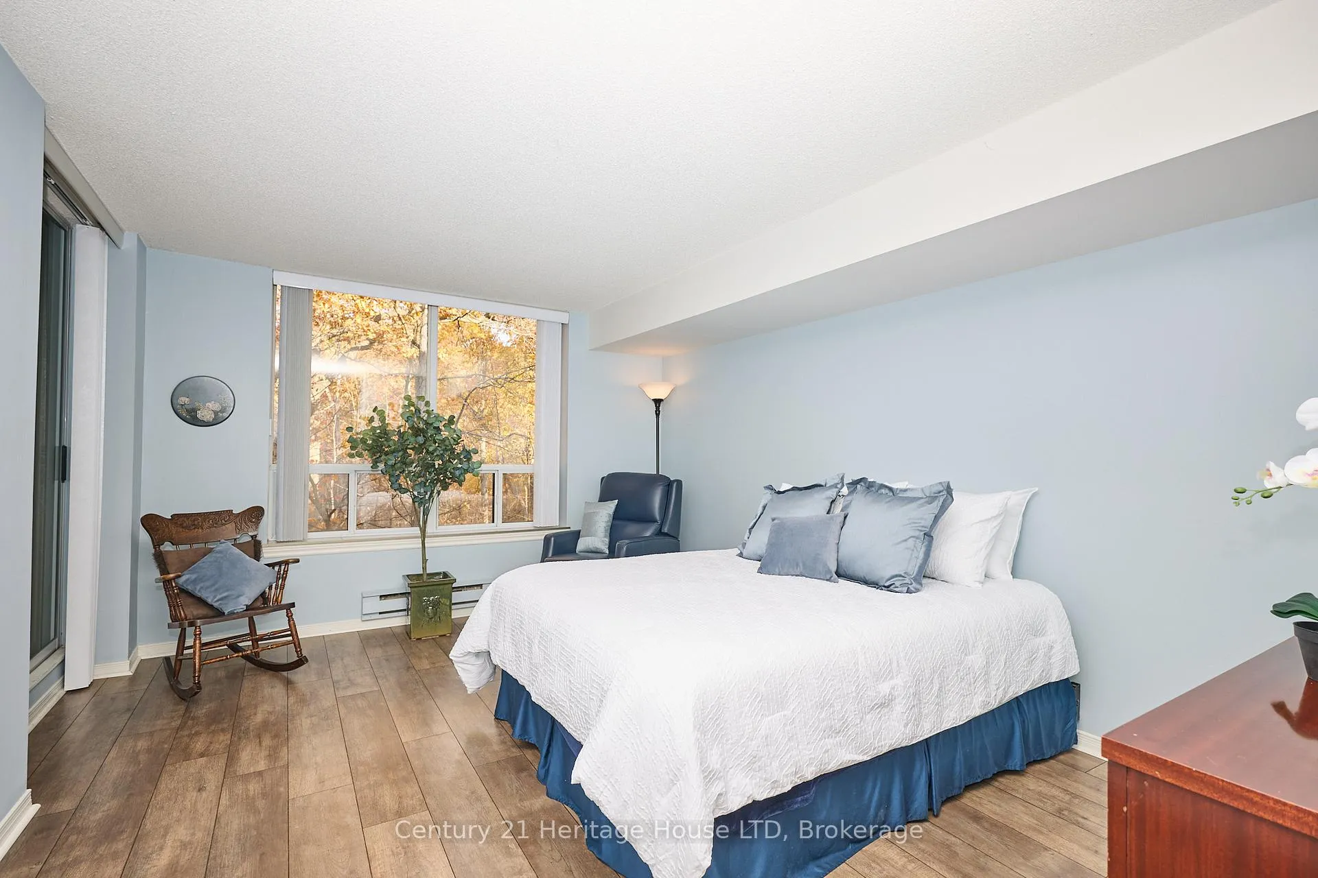 Photo 15 of Unit 317, 8111 Forest Glen Drive, Niagara Falls, Mt. Carmel — HOMEH
