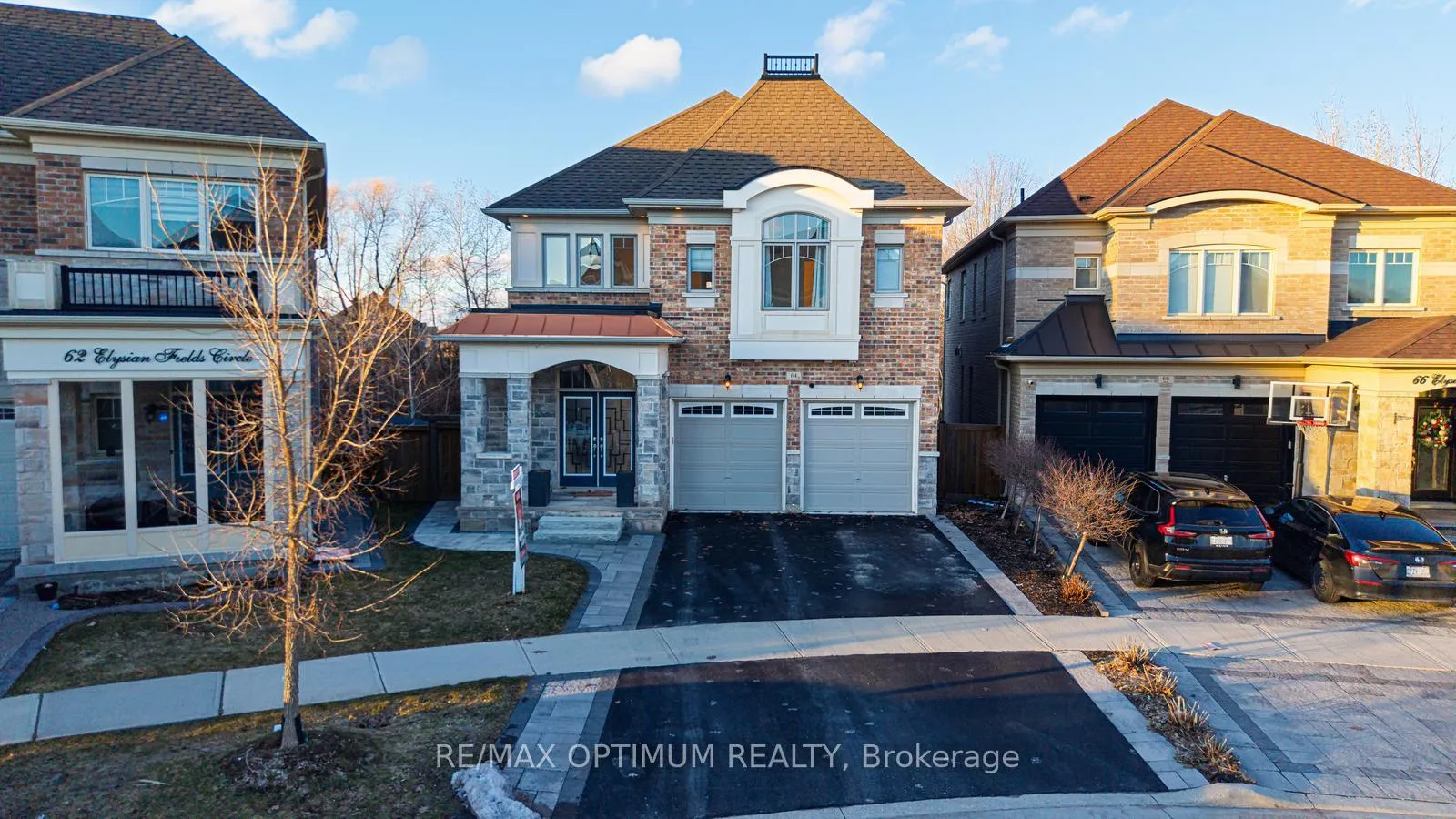 Photo 2 of 64 Elysian Fields Circle, Brampton, Bram West — HOMEH