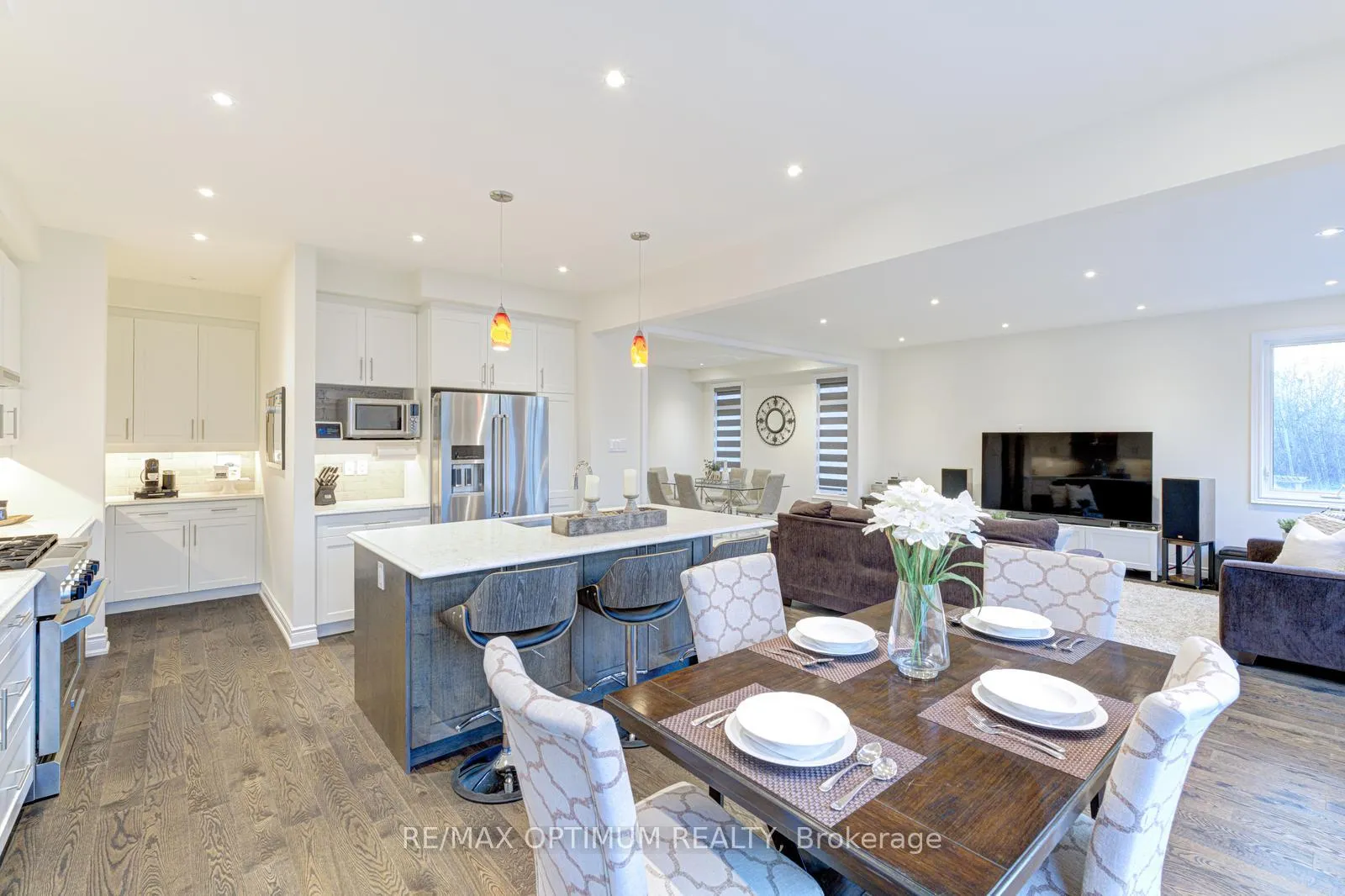 Photo 14 of 64 Elysian Fields Circle, Brampton, Bram West — HOMEH