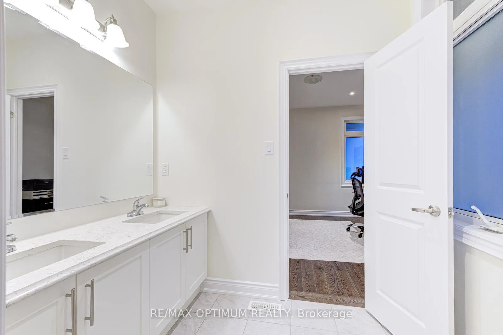 Photo 31 of 64 Elysian Fields Circle, Brampton, Bram West — HOMEH