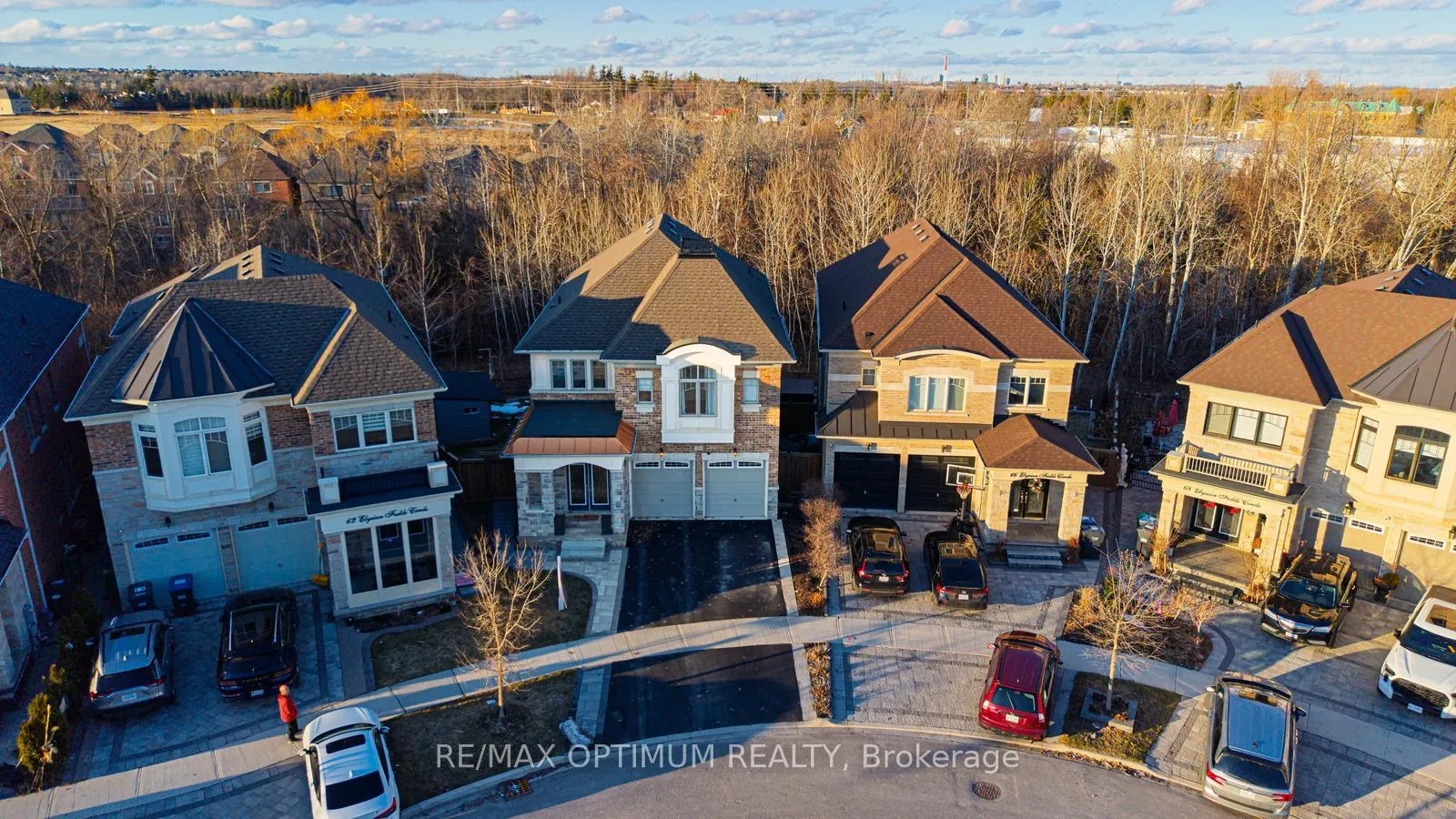 Photo 47 of 64 Elysian Fields Circle, Brampton, Bram West — HOMEH