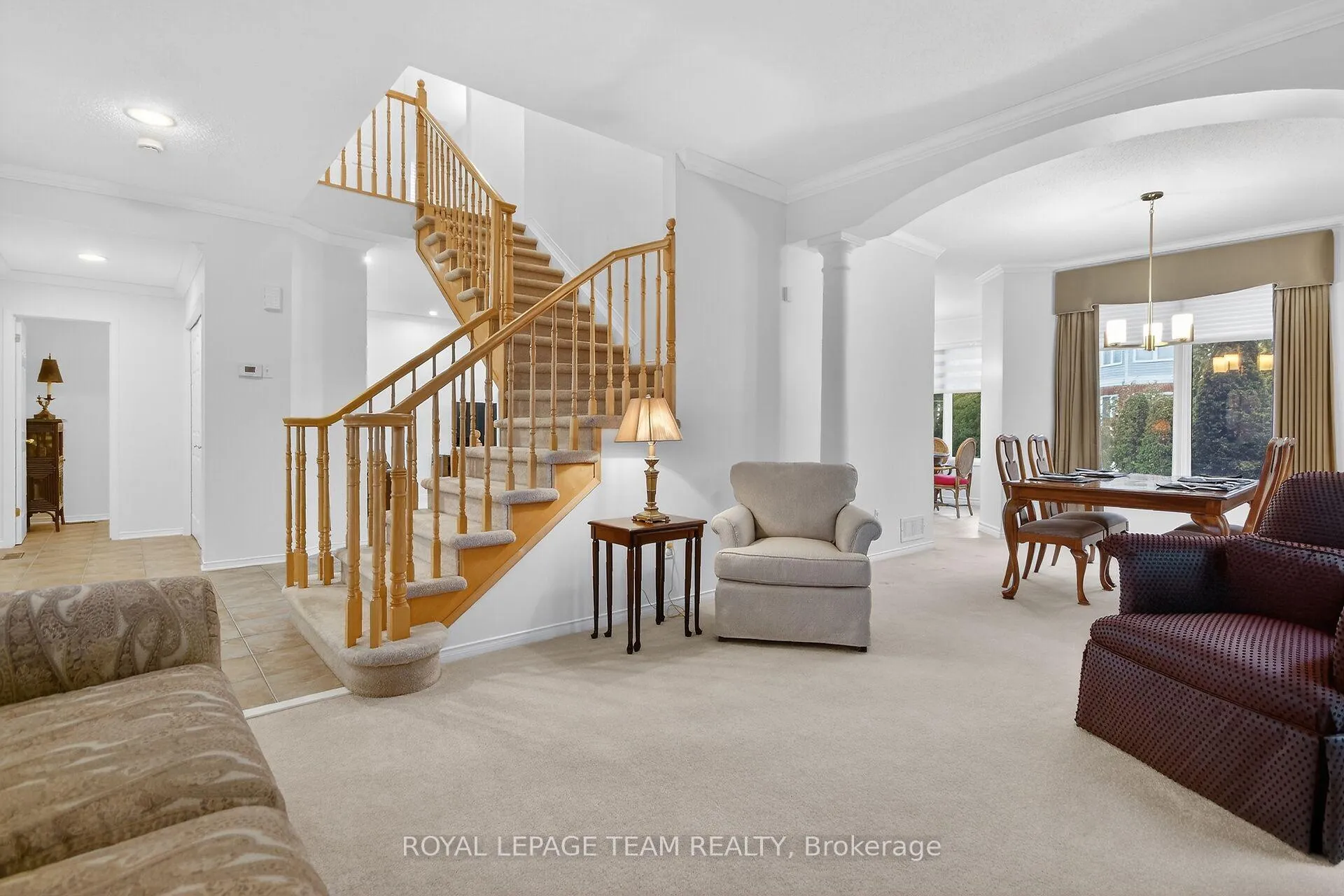 Photo 6 of 3113 Apple Hill Drive S, Ottawa, Upper Hunt Club — HOMEH