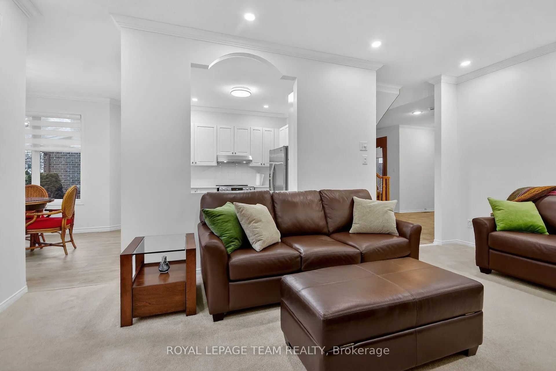Photo 14 of 3113 Apple Hill Drive S, Ottawa, Upper Hunt Club — HOMEH