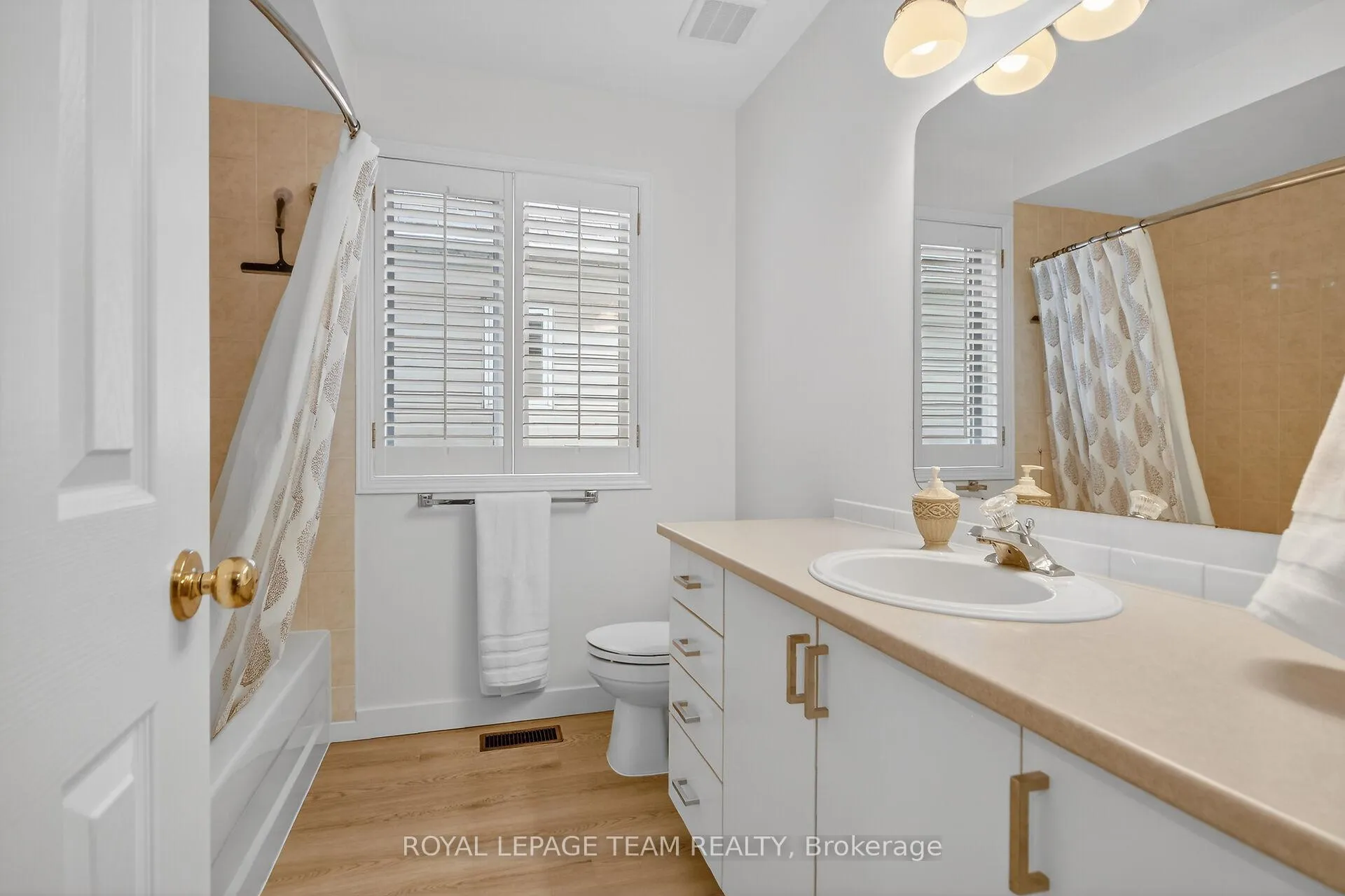 Photo 39 of 3113 Apple Hill Drive S, Ottawa, Upper Hunt Club — HOMEH