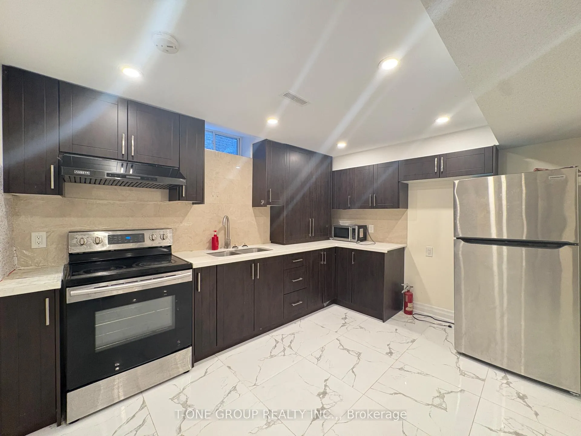Photo 1 of 209 Highglen Avenue, Markham, Milliken Mills East — HOMEH
