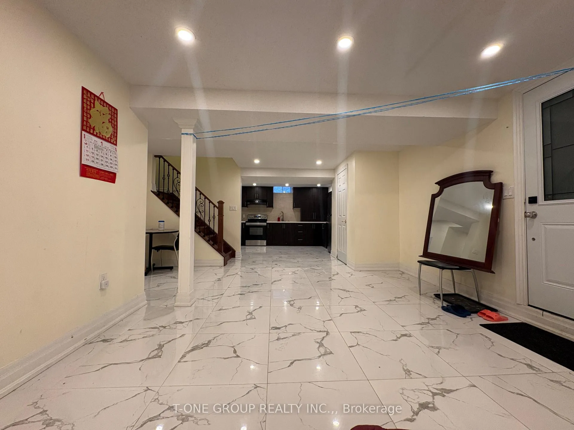 Photo 4 of 209 Highglen Avenue, Markham, Milliken Mills East — HOMEH